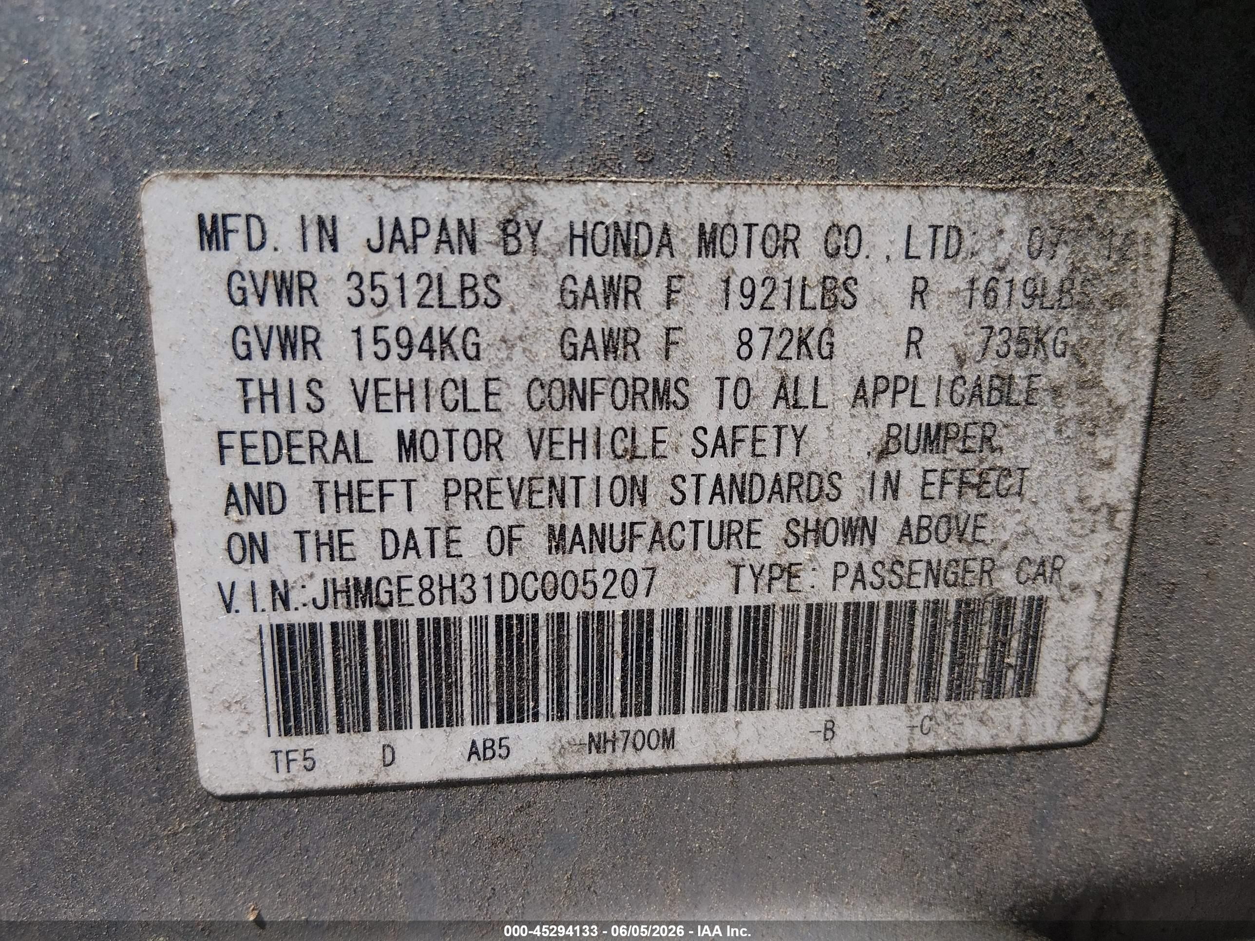 2013 Honda Fit   Silver vin: JHMGE8H31DC005207