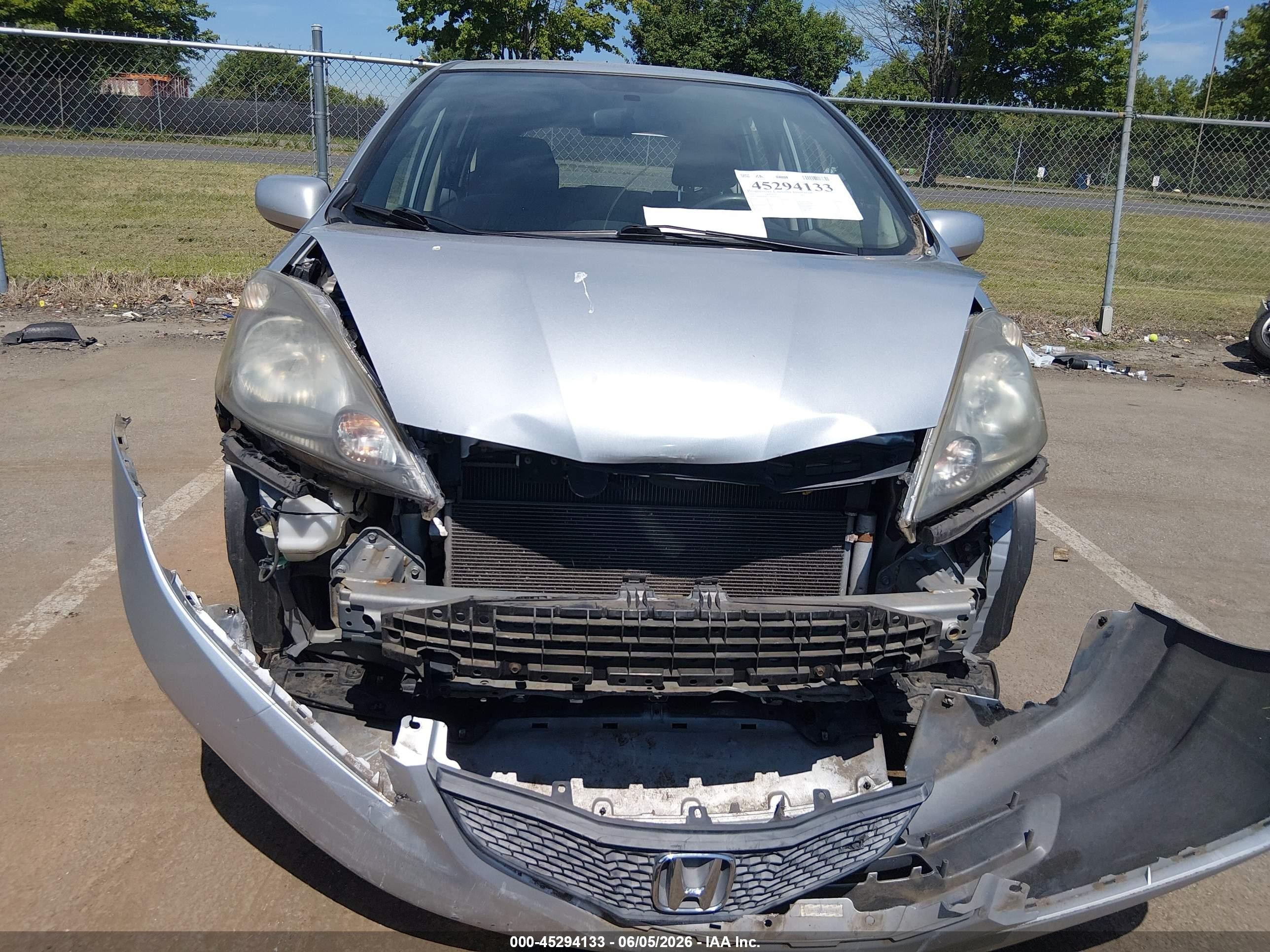 2013 Honda Fit   Silver vin: JHMGE8H31DC005207