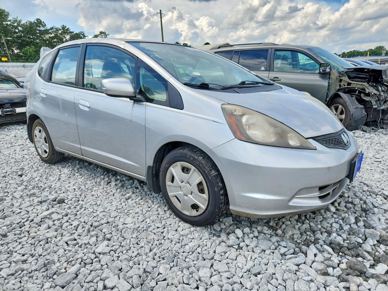 2013 Honda Fit Automa Silver vin: JHMGE8H31DC010472