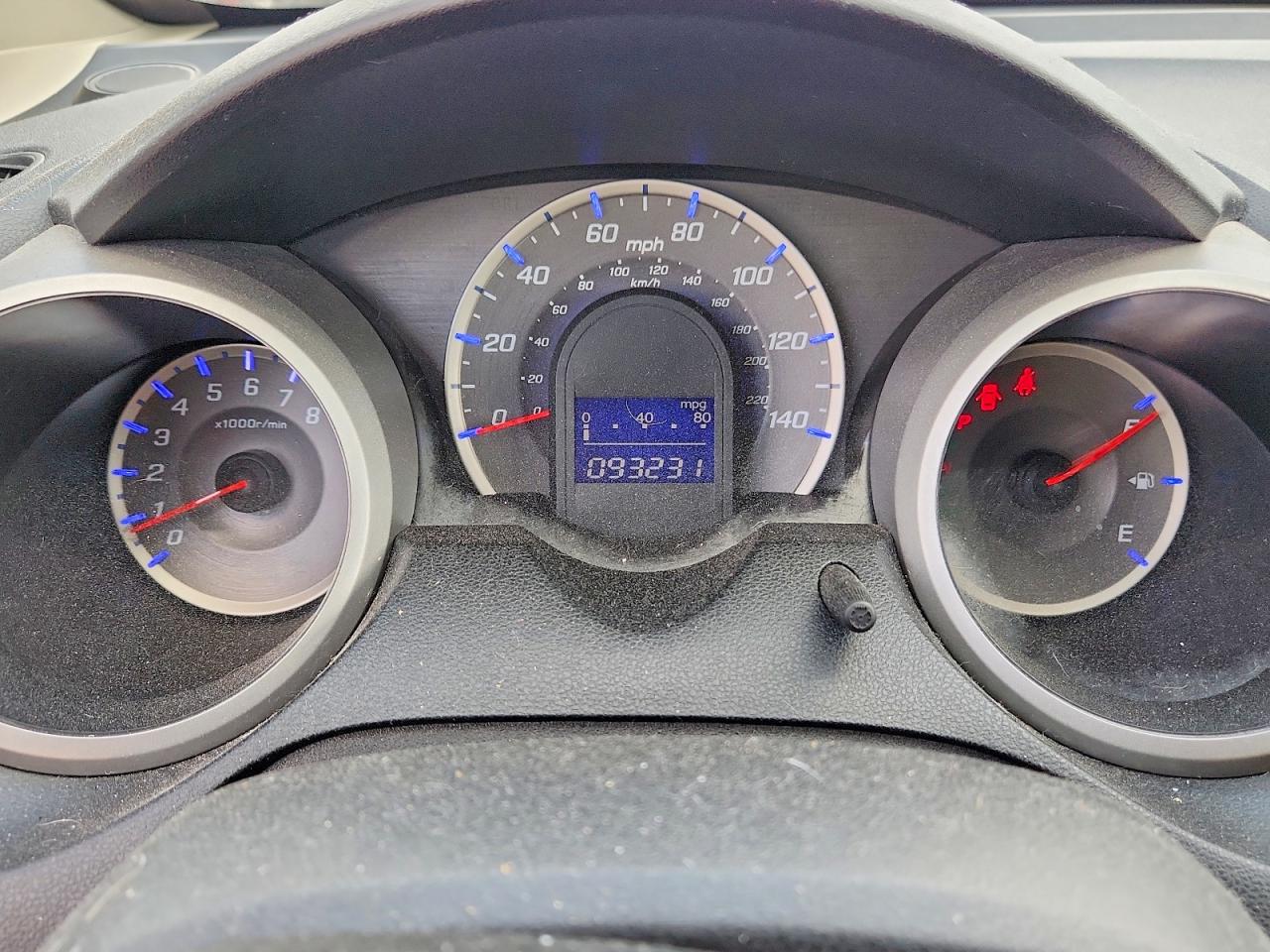 2013 Honda Fit Automa Silver vin: JHMGE8H31DC010472