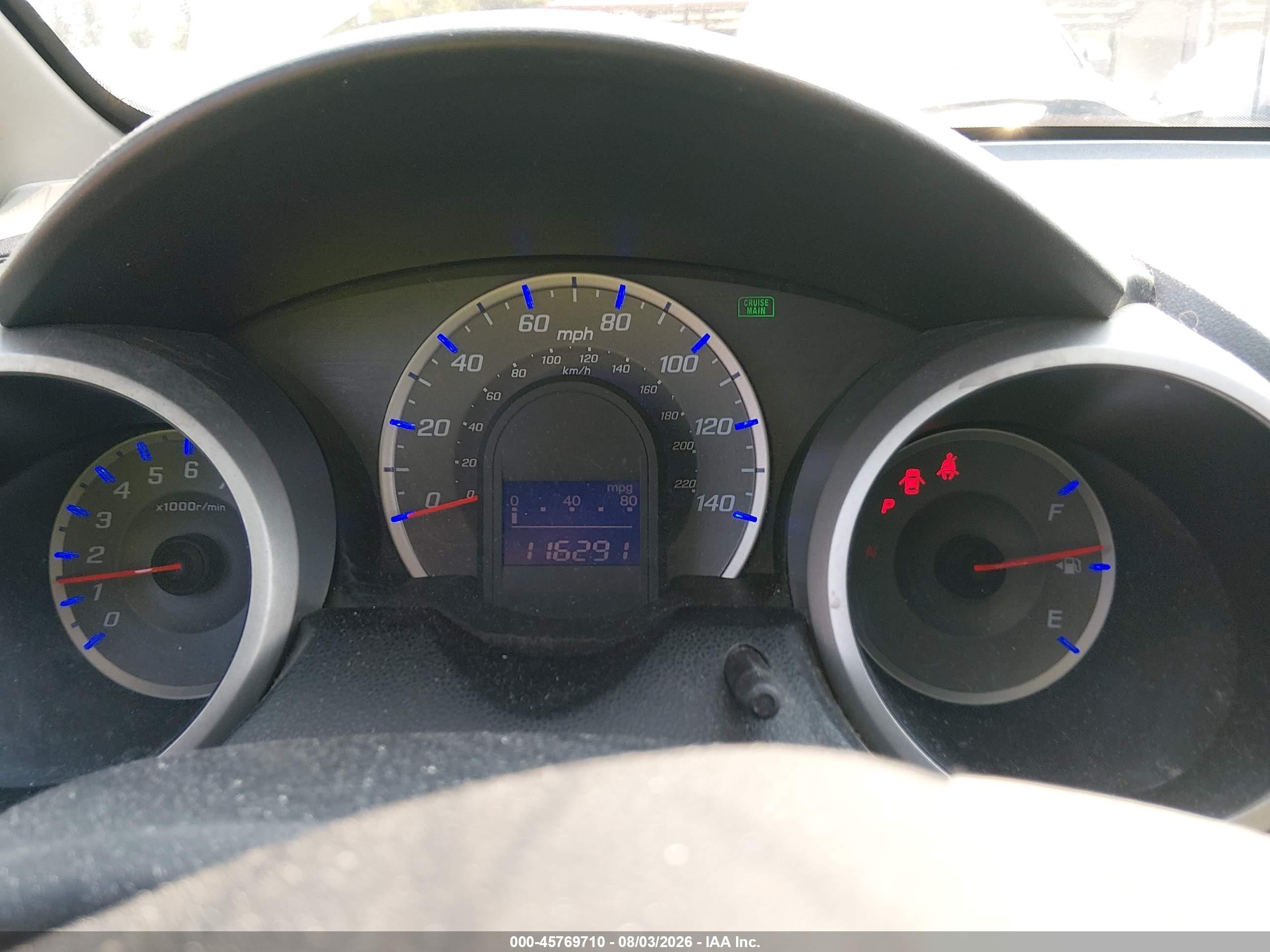 2013 Honda Fit   Серебряный vin: JHMGE8H31DC055038