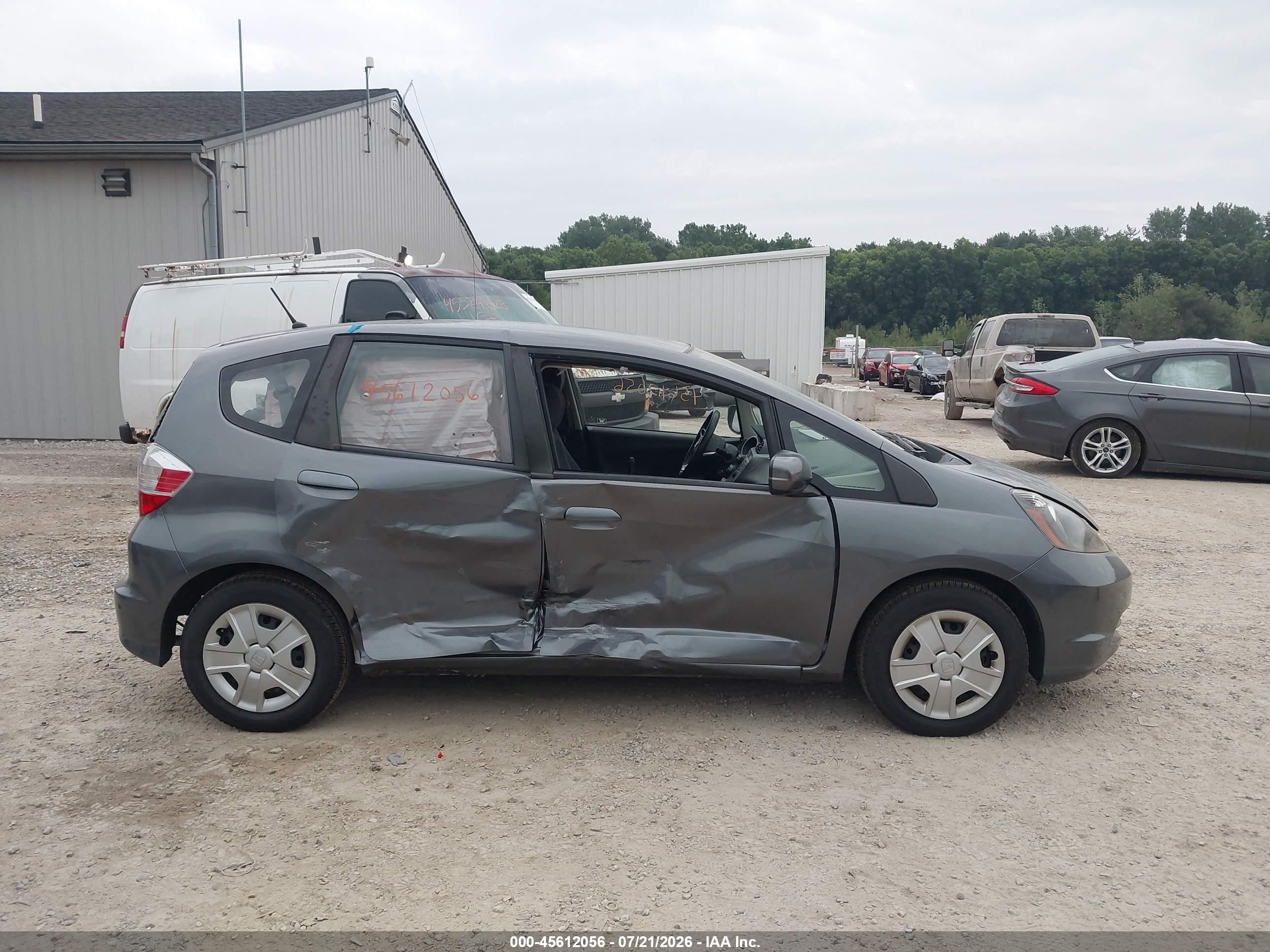 2013 Honda Fit Gray vin: JHMGE8H31DC062250