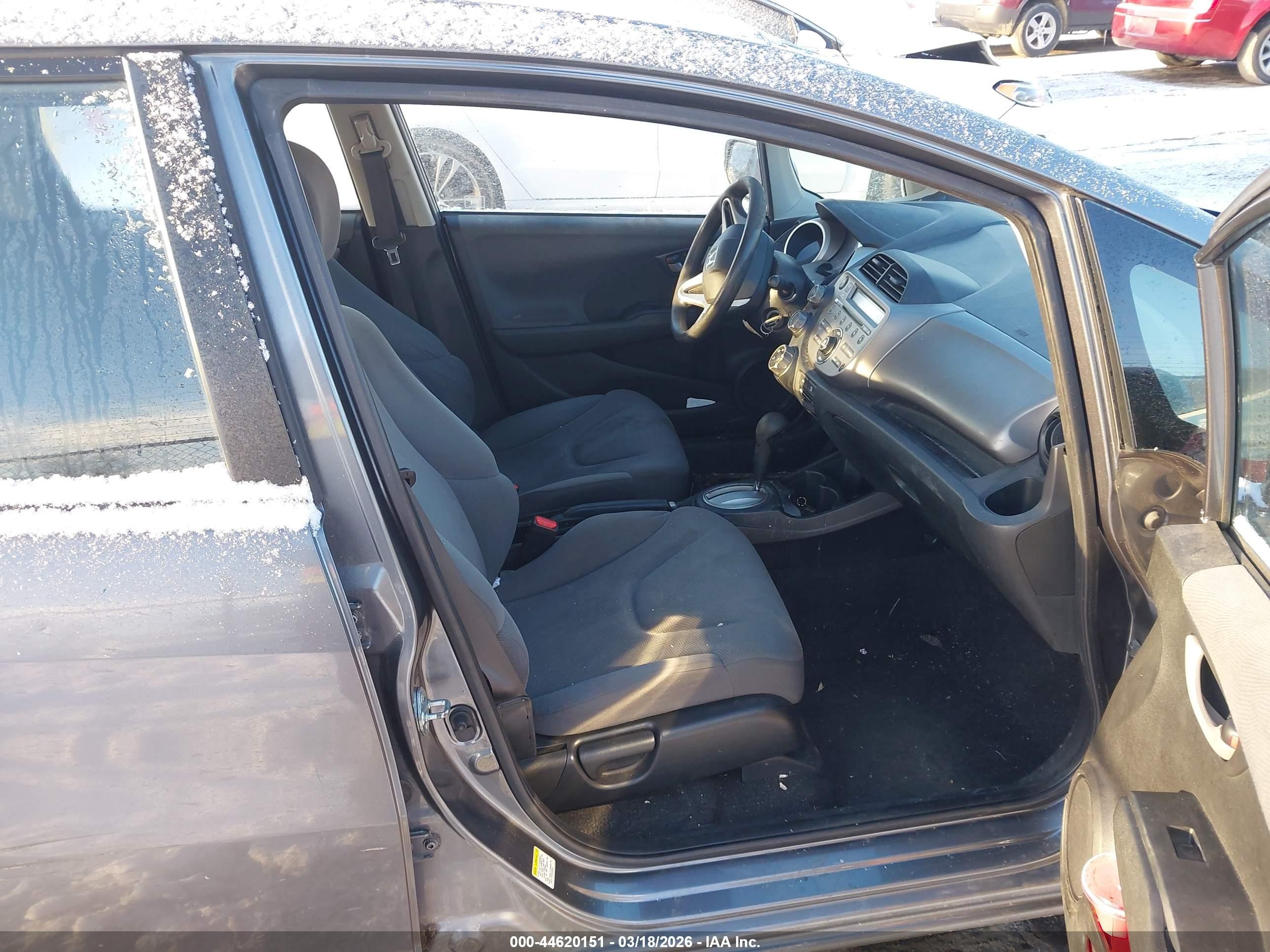 2013 Honda Fit   Gray vin: JHMGE8H31DC071742