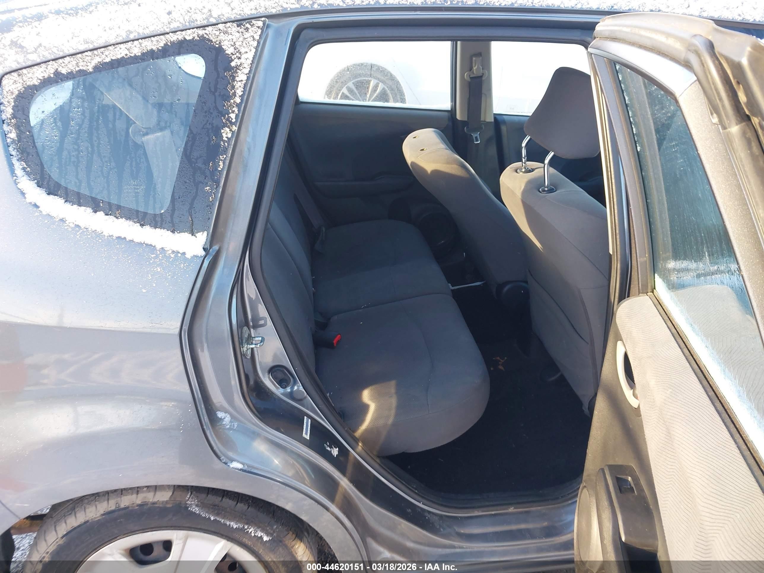 2013 Honda Fit   Gray vin: JHMGE8H31DC071742