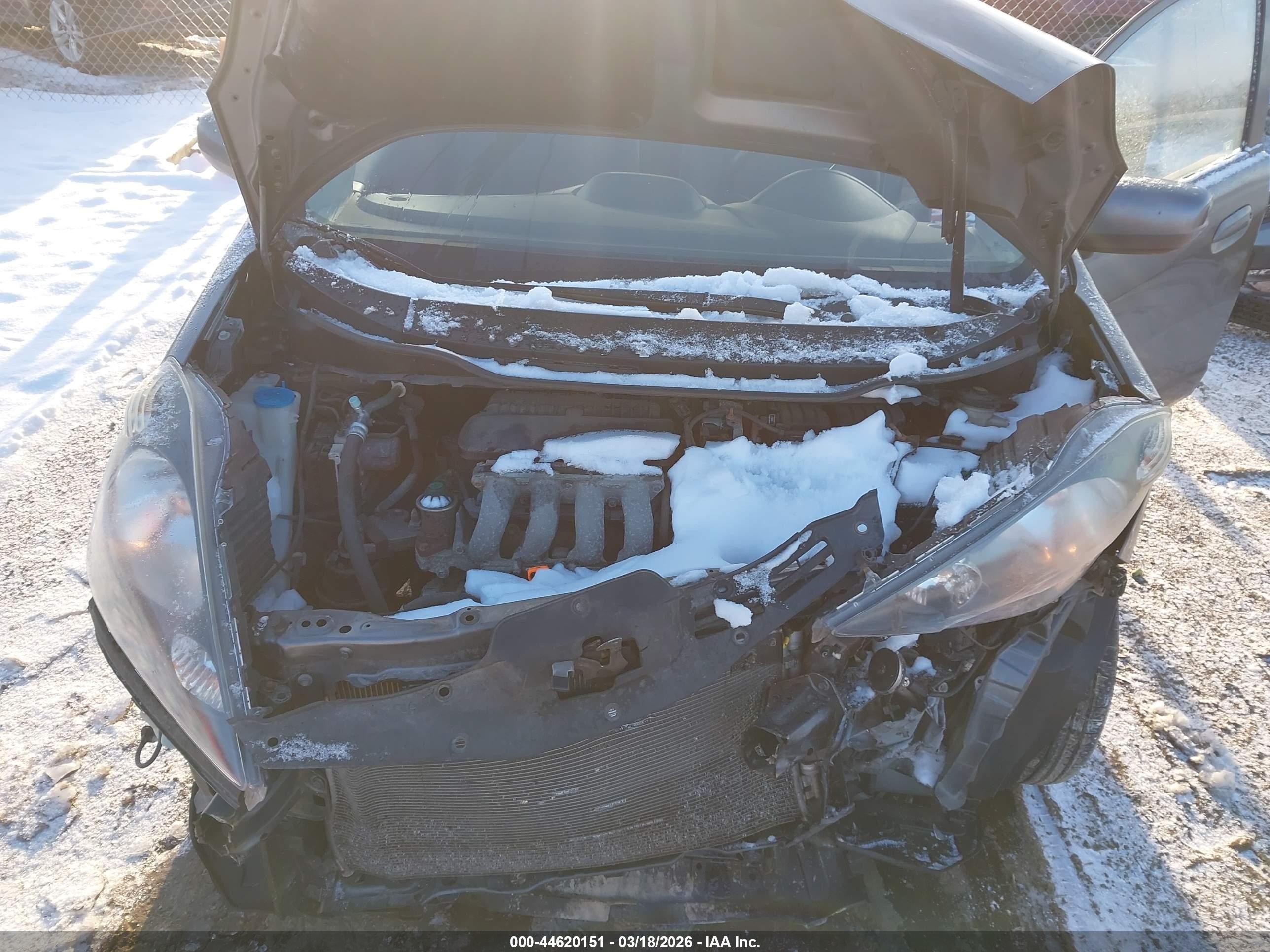 2013 Honda Fit   Gray vin: JHMGE8H31DC071742