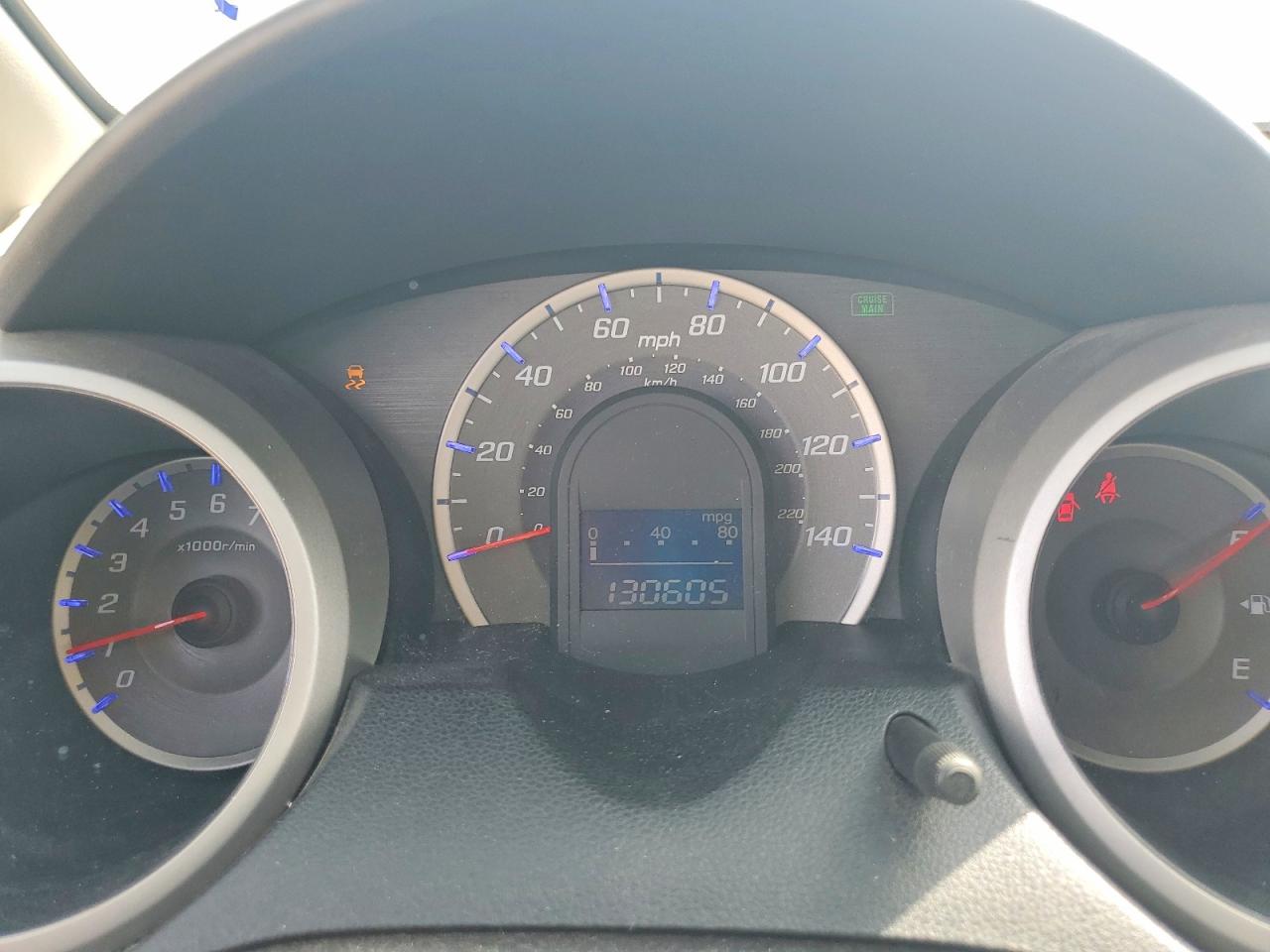 2013 Honda Fit White vin: JHMGE8H31DC083423