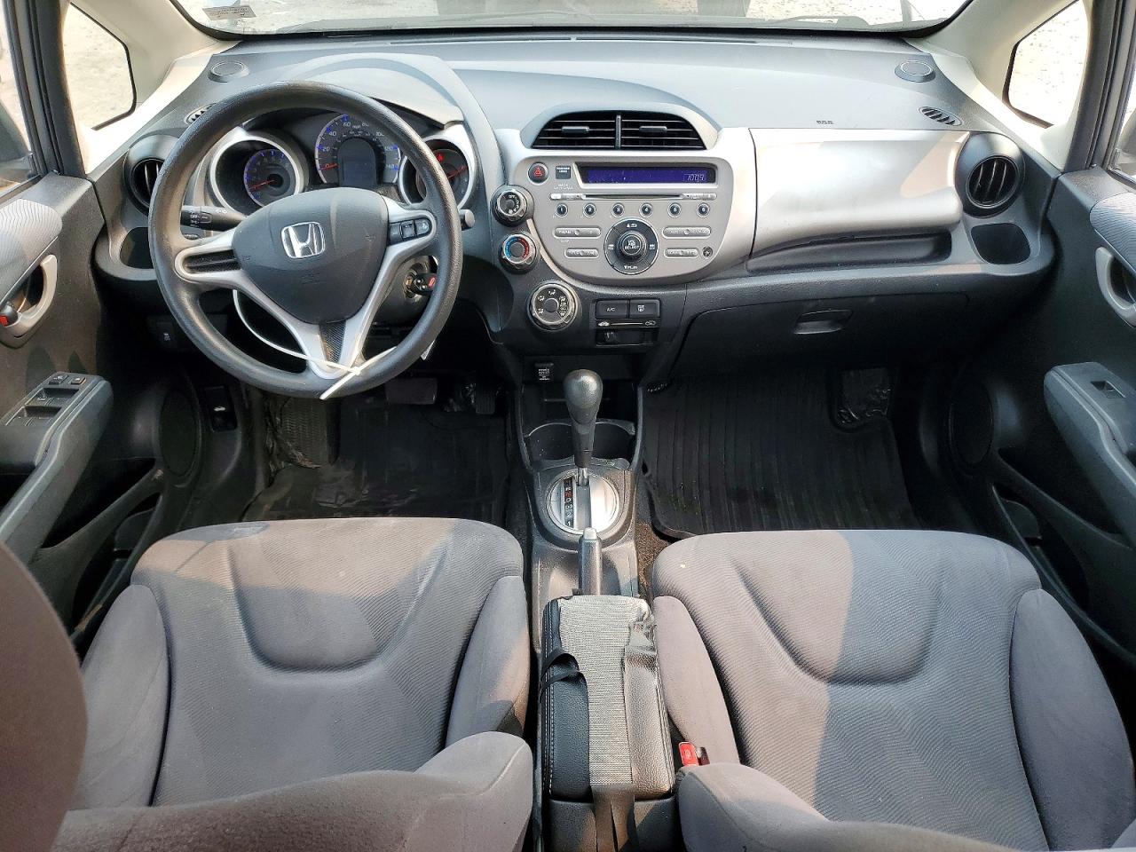 2013 Honda Fit Gray vin: JHMGE8H31DC083499