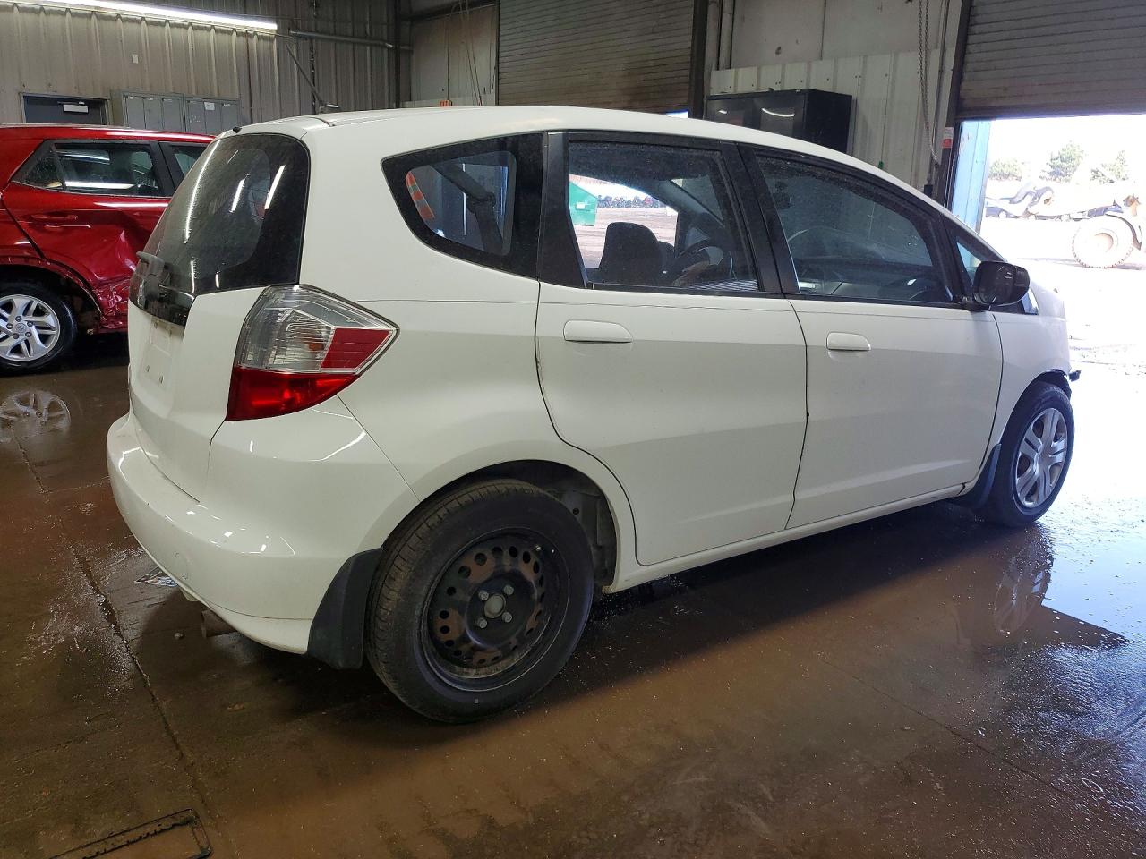 2011 Honda Fit Белый vin: JHMGE8H32BC025298