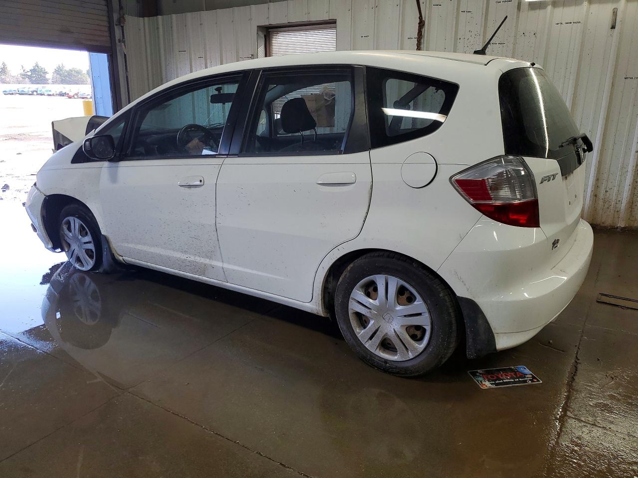 2011 Honda Fit Белый vin: JHMGE8H32BC025298