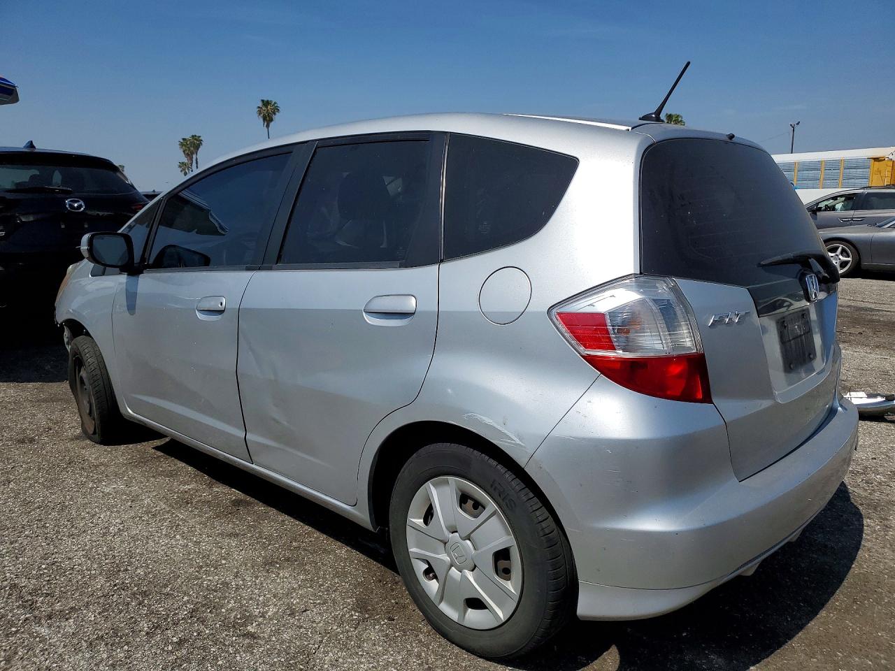 2012 Honda Fit Silver vin: JHMGE8H32CC028705