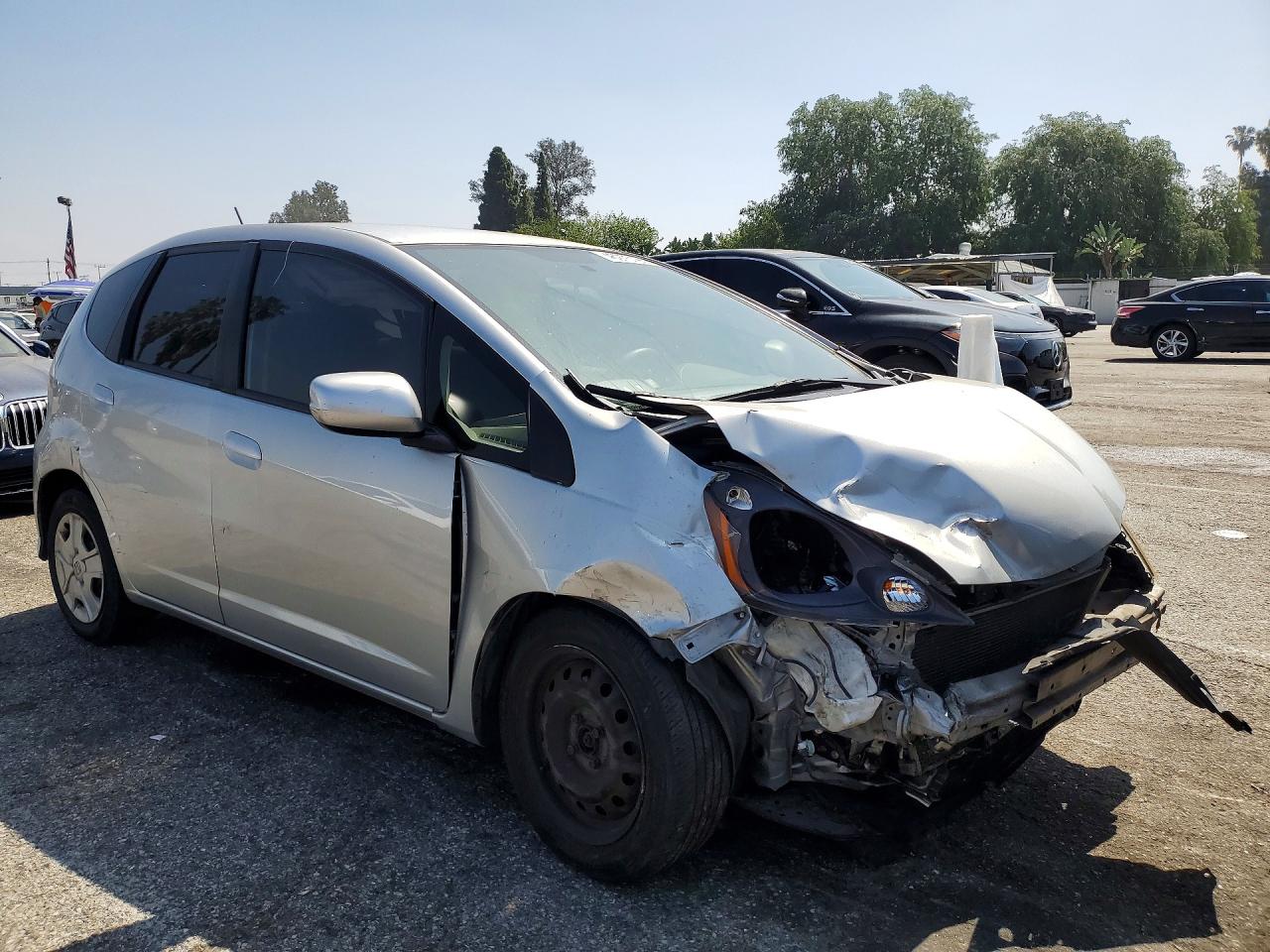 2012 Honda Fit Silver vin: JHMGE8H32CC028705