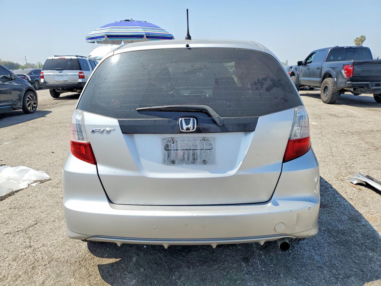 2012 Honda Fit Silver vin: JHMGE8H32CC028705