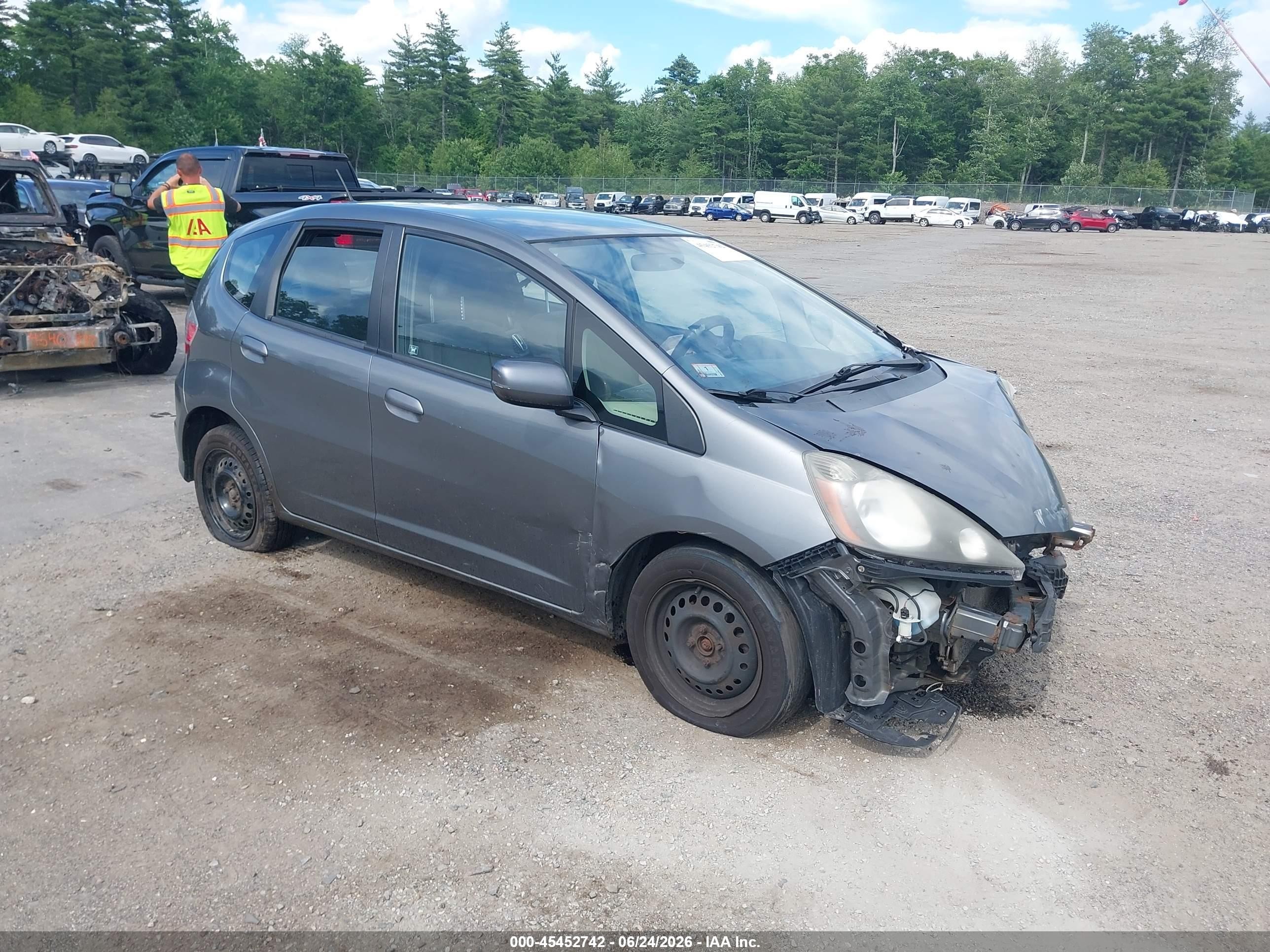 2012 Honda Fit   Серый vin: JHMGE8H32CS008279