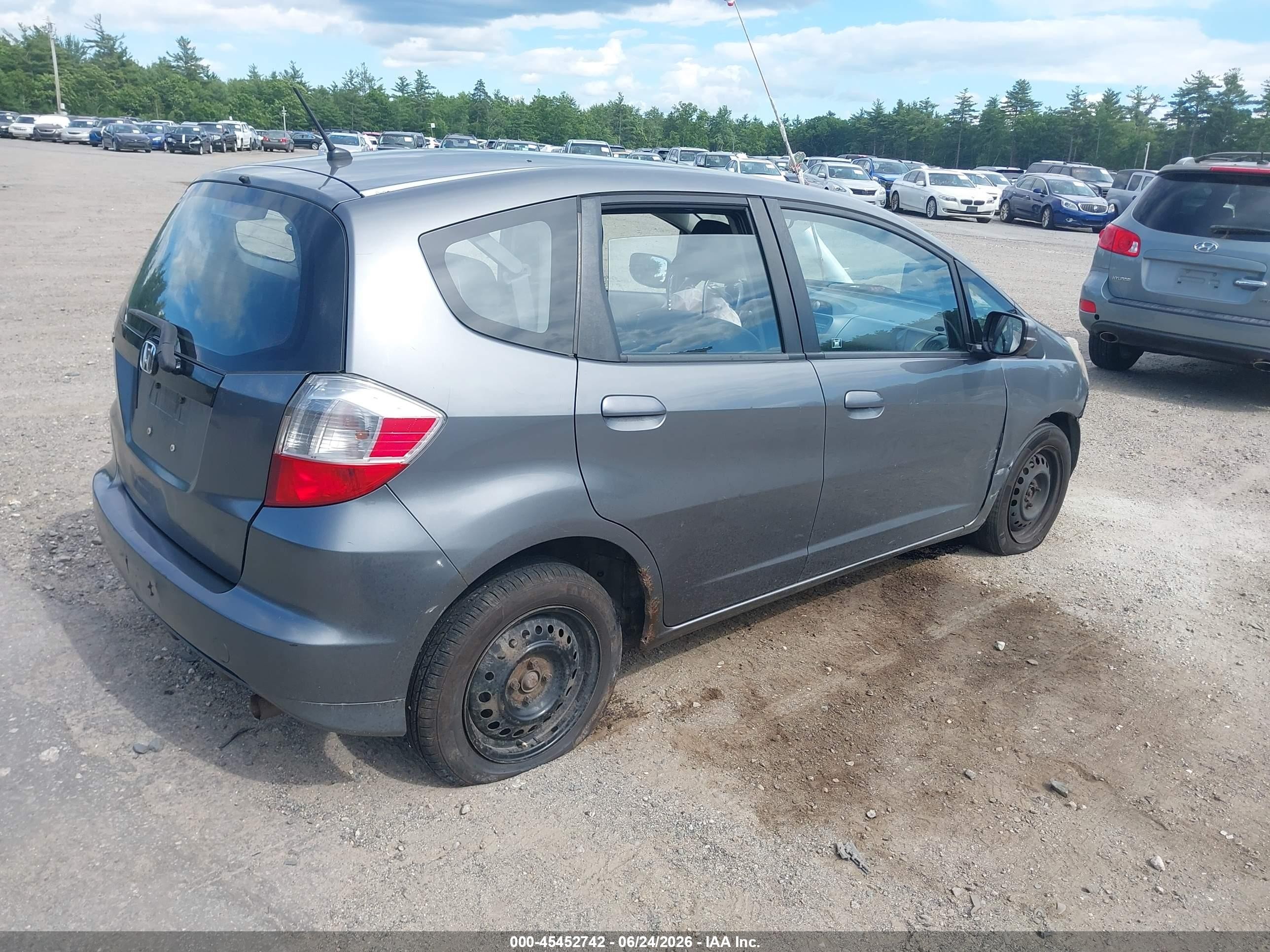 2012 Honda Fit   Серый vin: JHMGE8H32CS008279