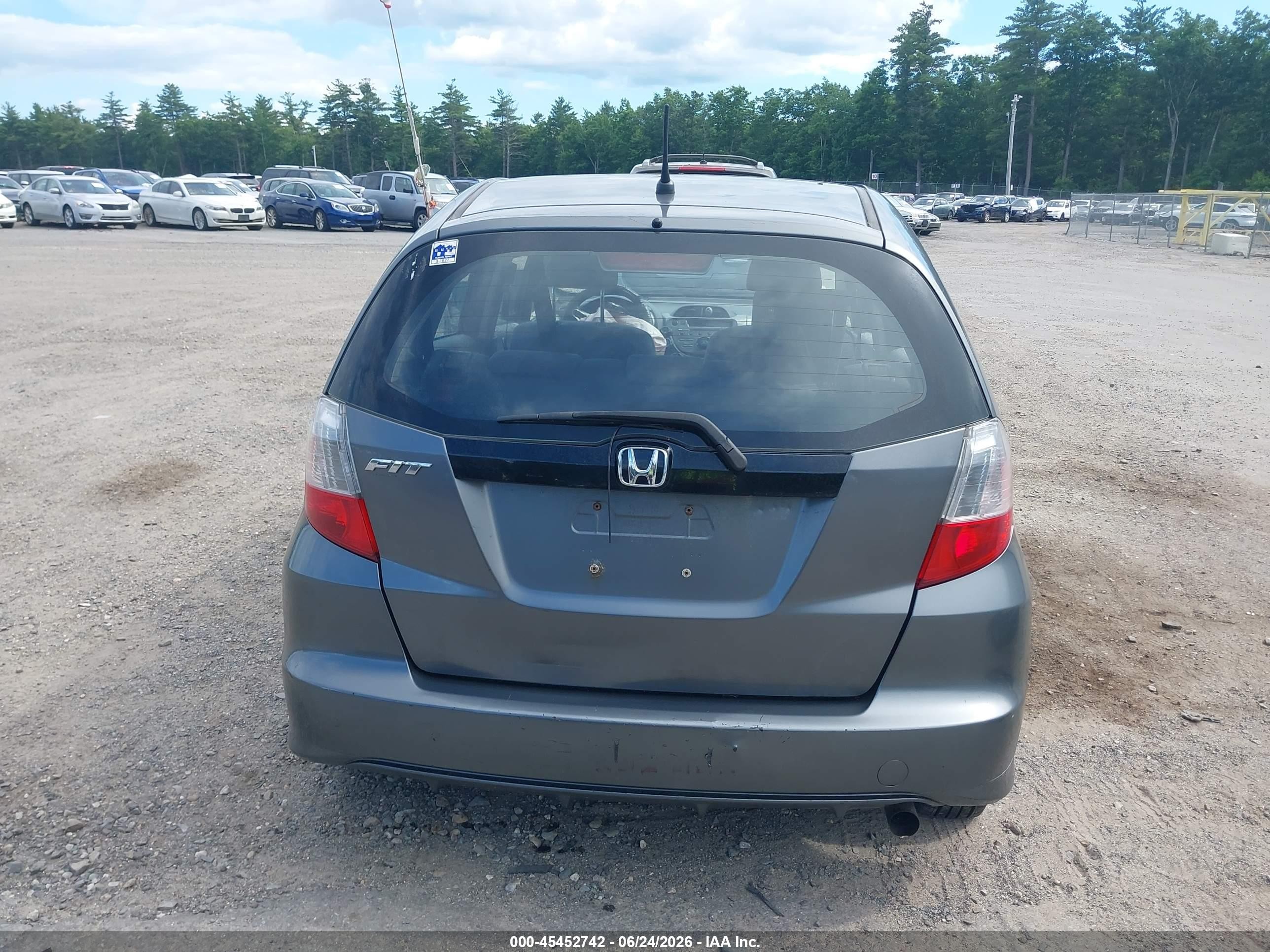 2012 Honda Fit   Серый vin: JHMGE8H32CS008279