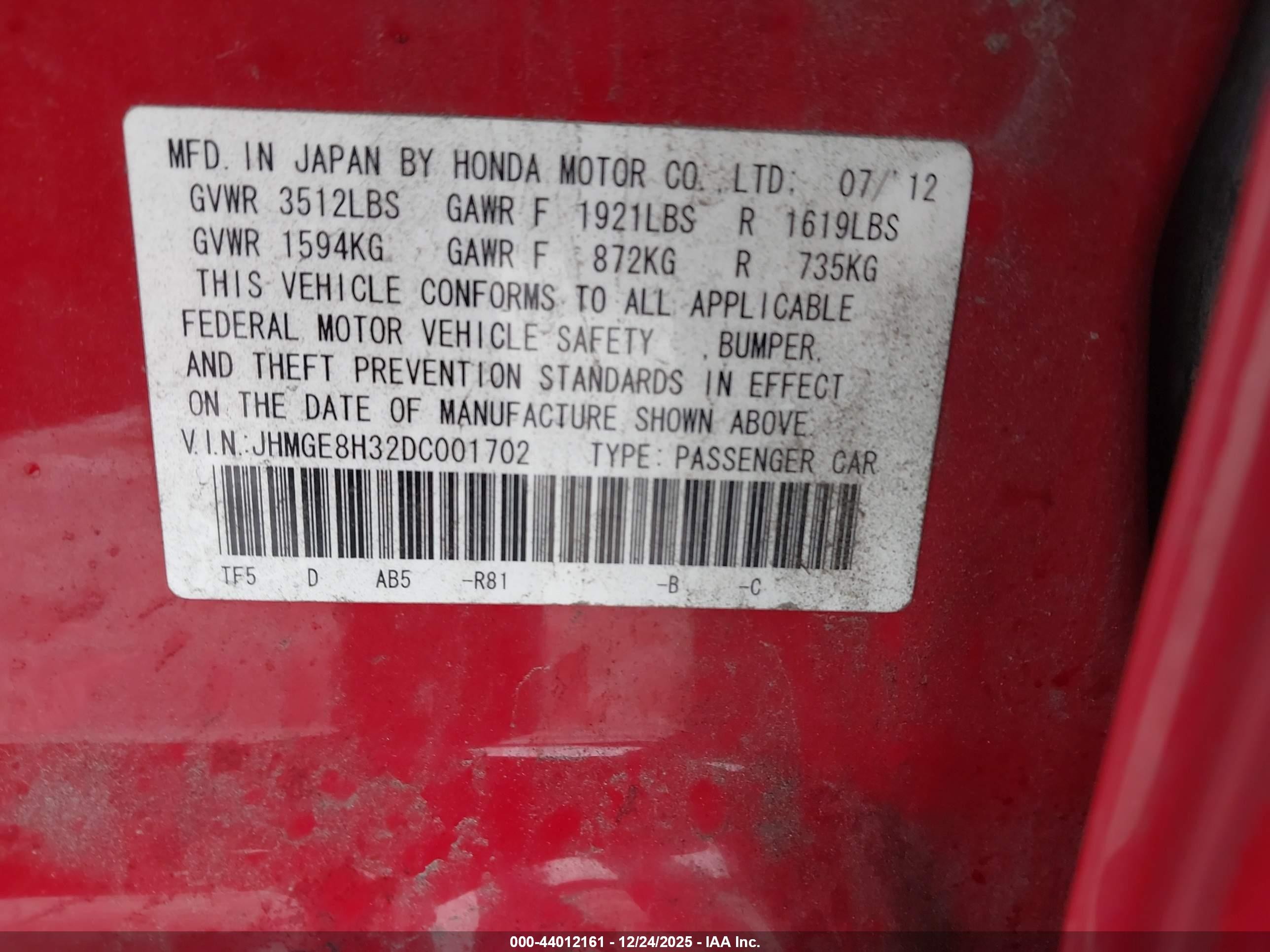 2013 Honda Fit   Red vin: JHMGE8H32DC001702
