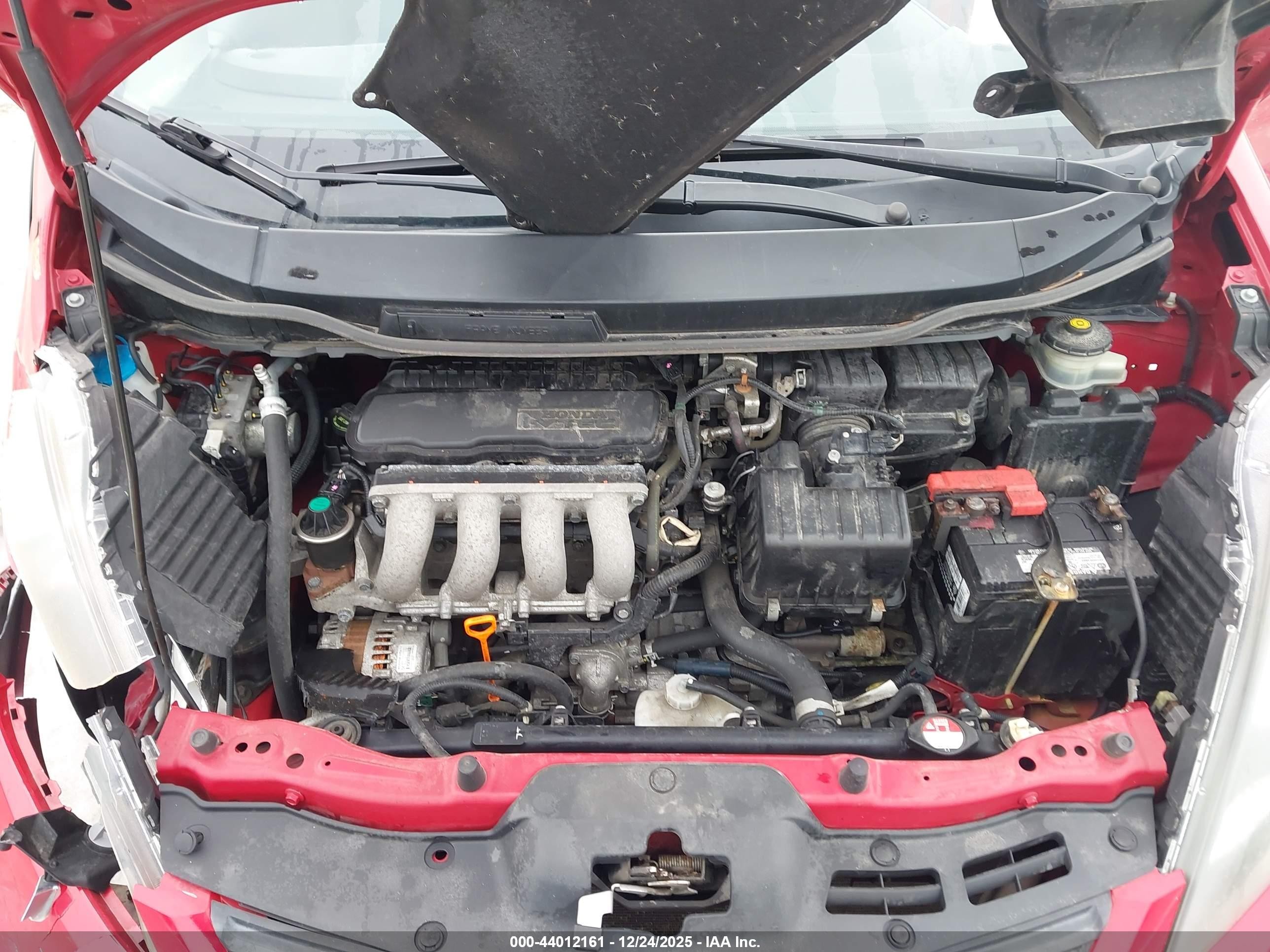 2013 Honda Fit   Red vin: JHMGE8H32DC001702