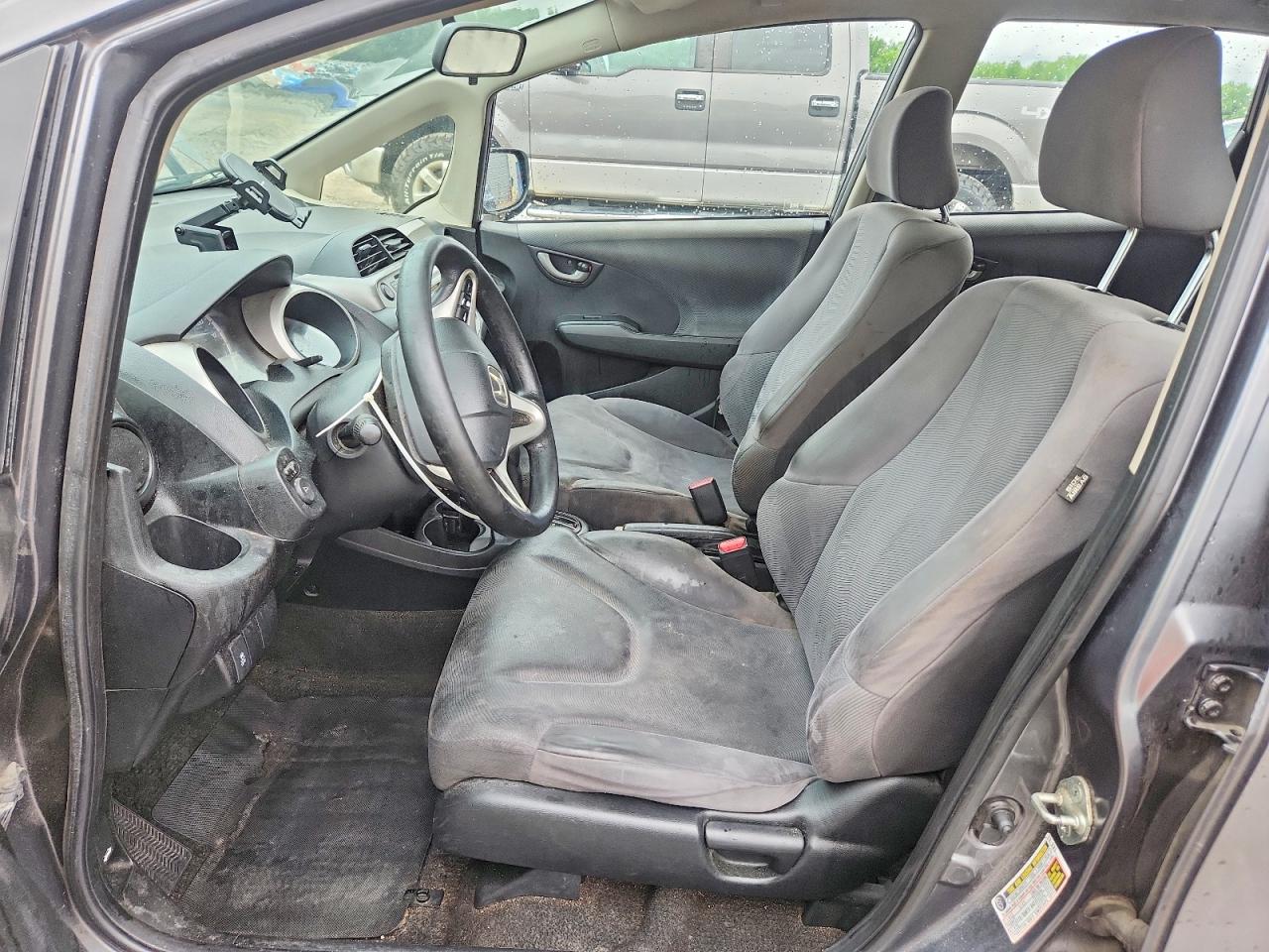 2013 Honda Fit Silver vin: JHMGE8H32DC008178
