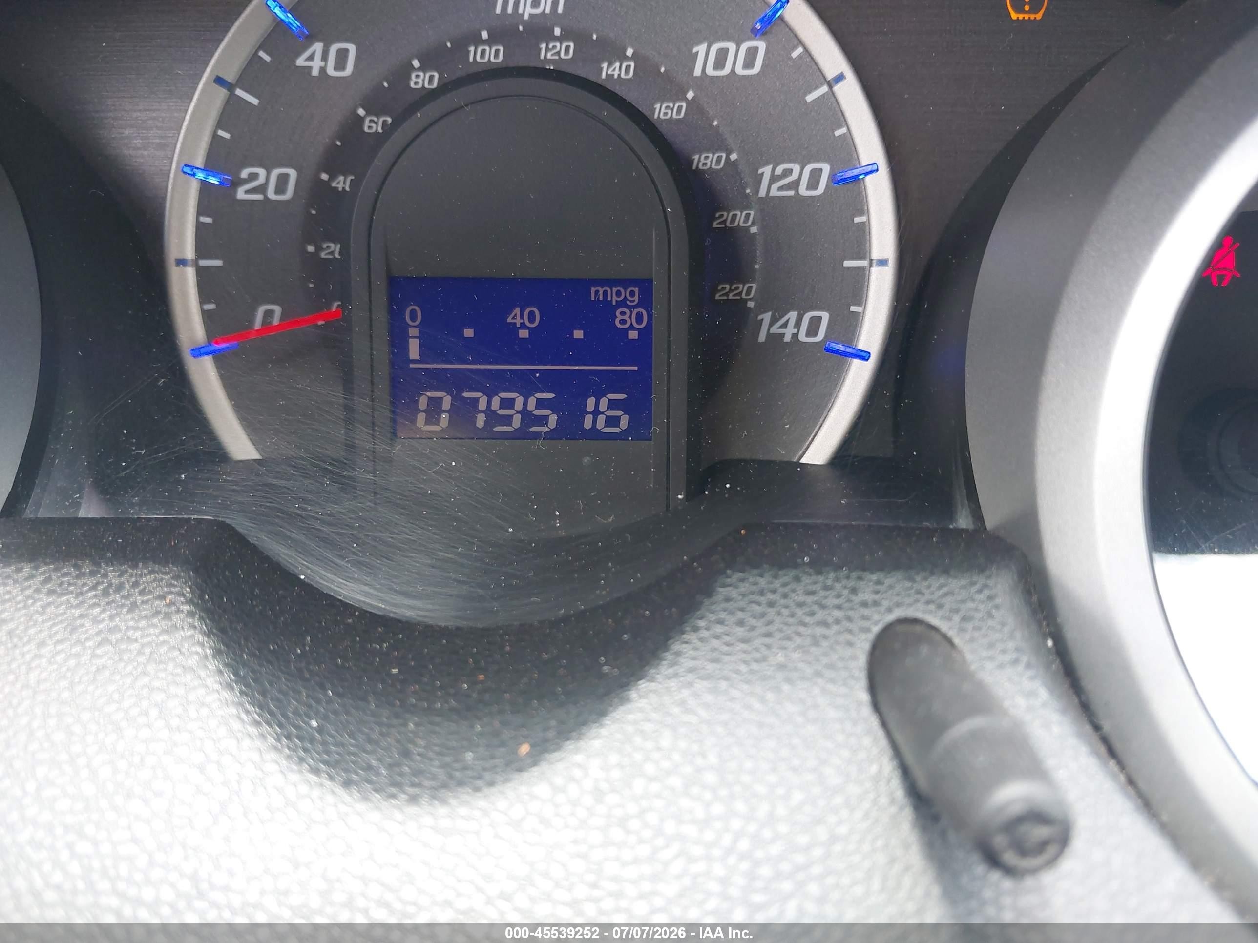 2013 Honda Fit   Серебряный vin: JHMGE8H32DC036207