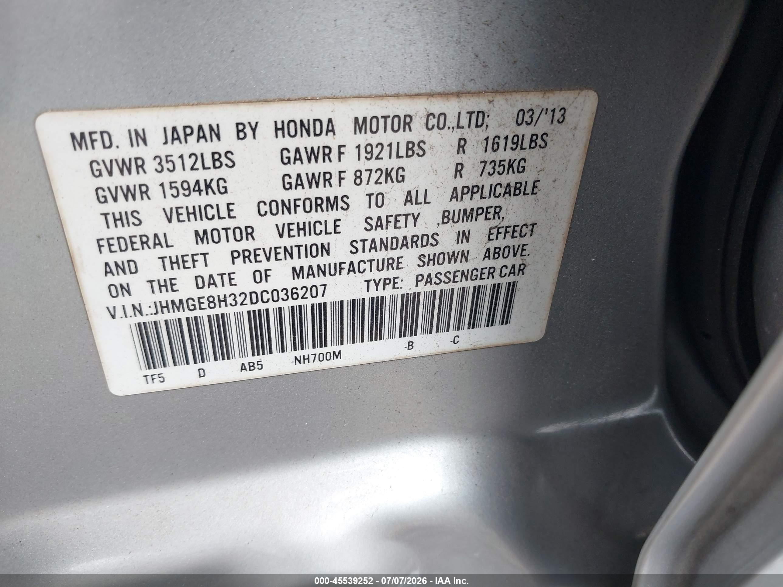 2013 Honda Fit   Серебряный vin: JHMGE8H32DC036207