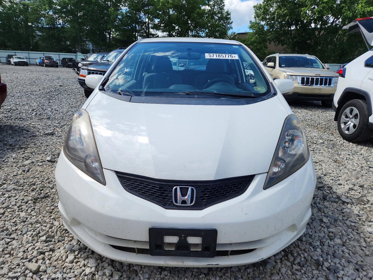 2013 Honda Fit White vin: JHMGE8H32DC037017