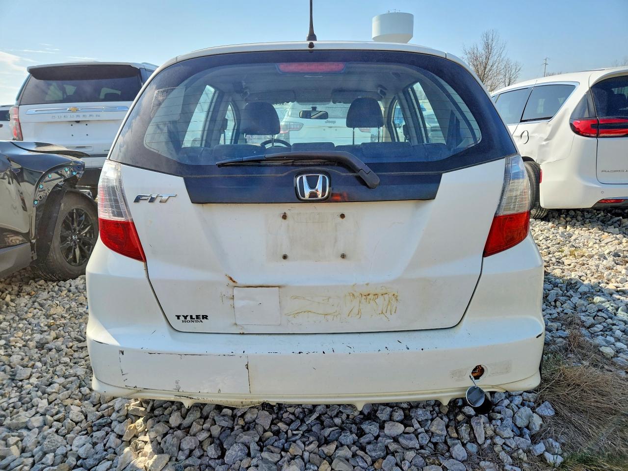 2013 Honda Fit Белый vin: JHMGE8H32DC048938