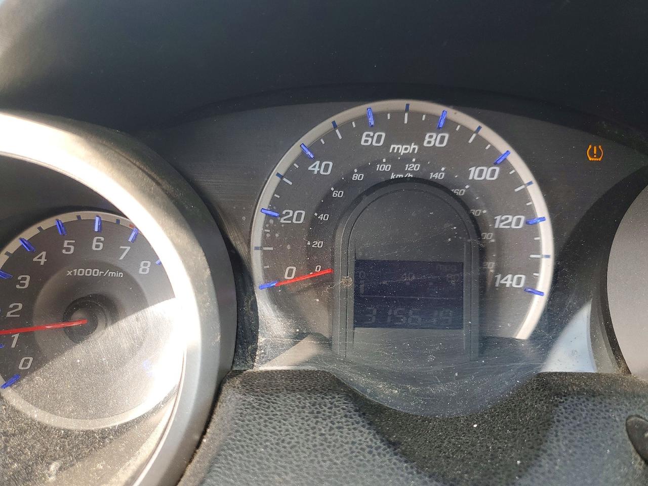 2013 Honda Fit Белый vin: JHMGE8H32DC048938
