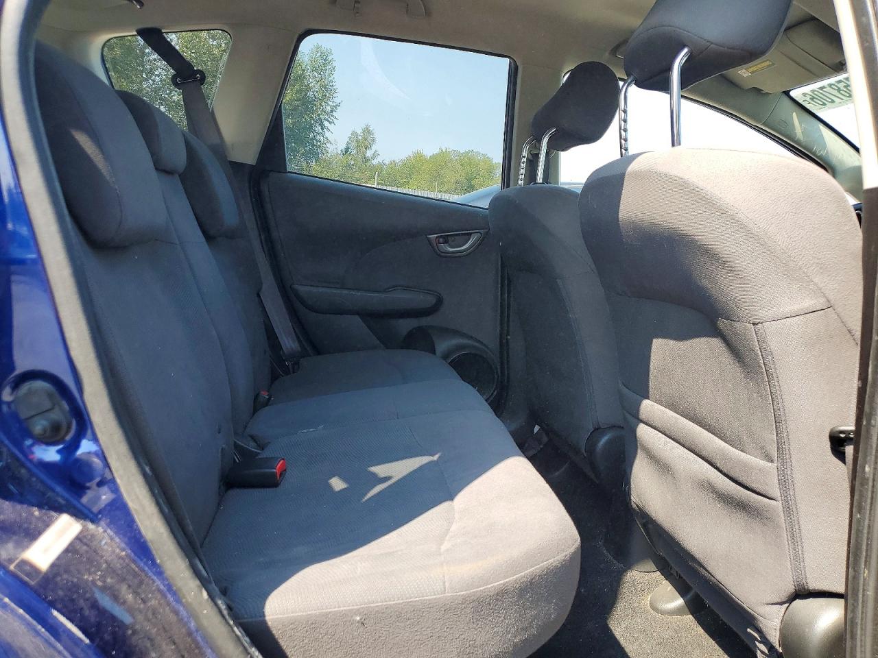 2013 Honda Fit Blue vin: JHMGE8H32DC075248