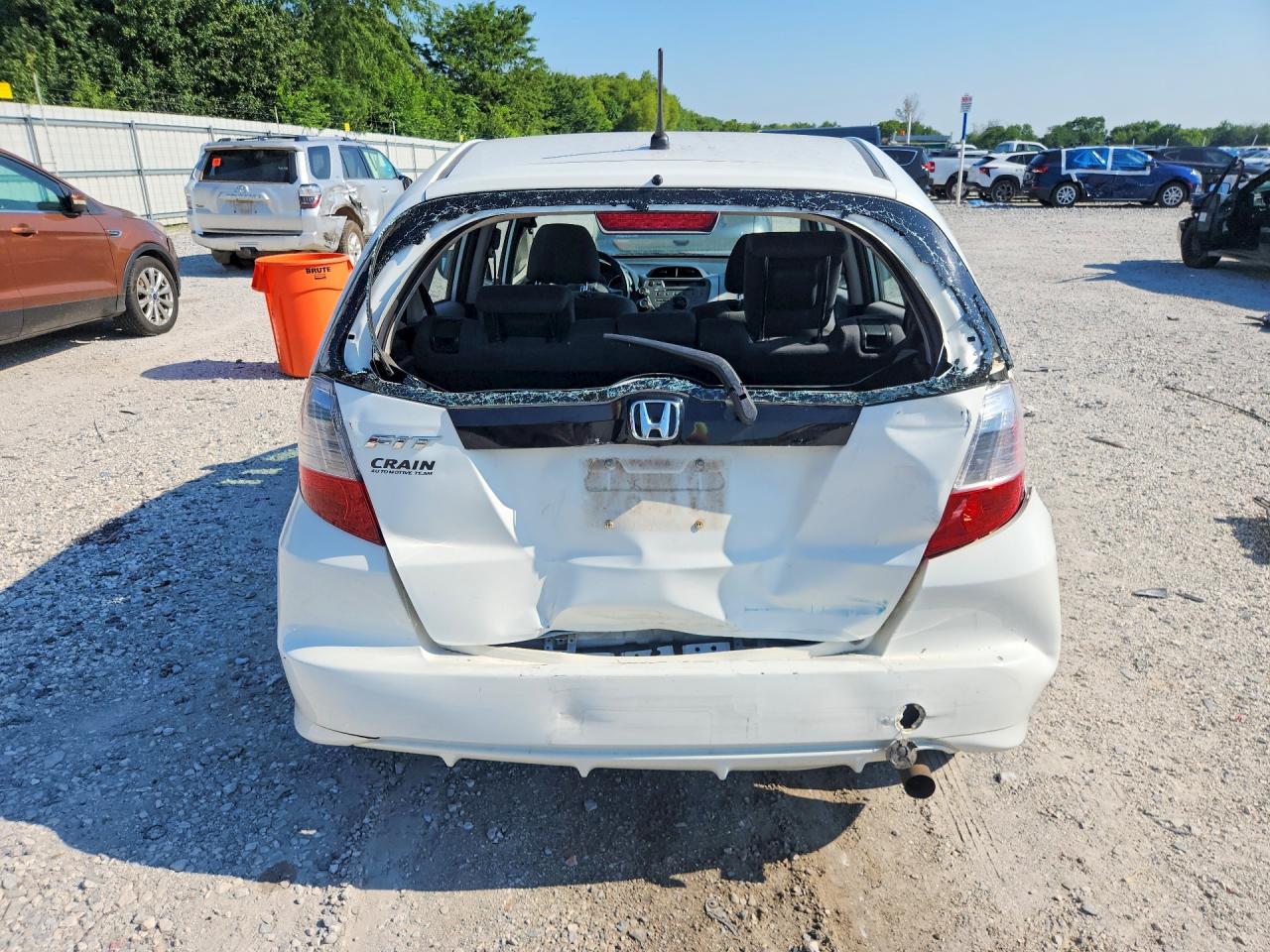 2013 Honda Fit White vin: JHMGE8H32DC082233