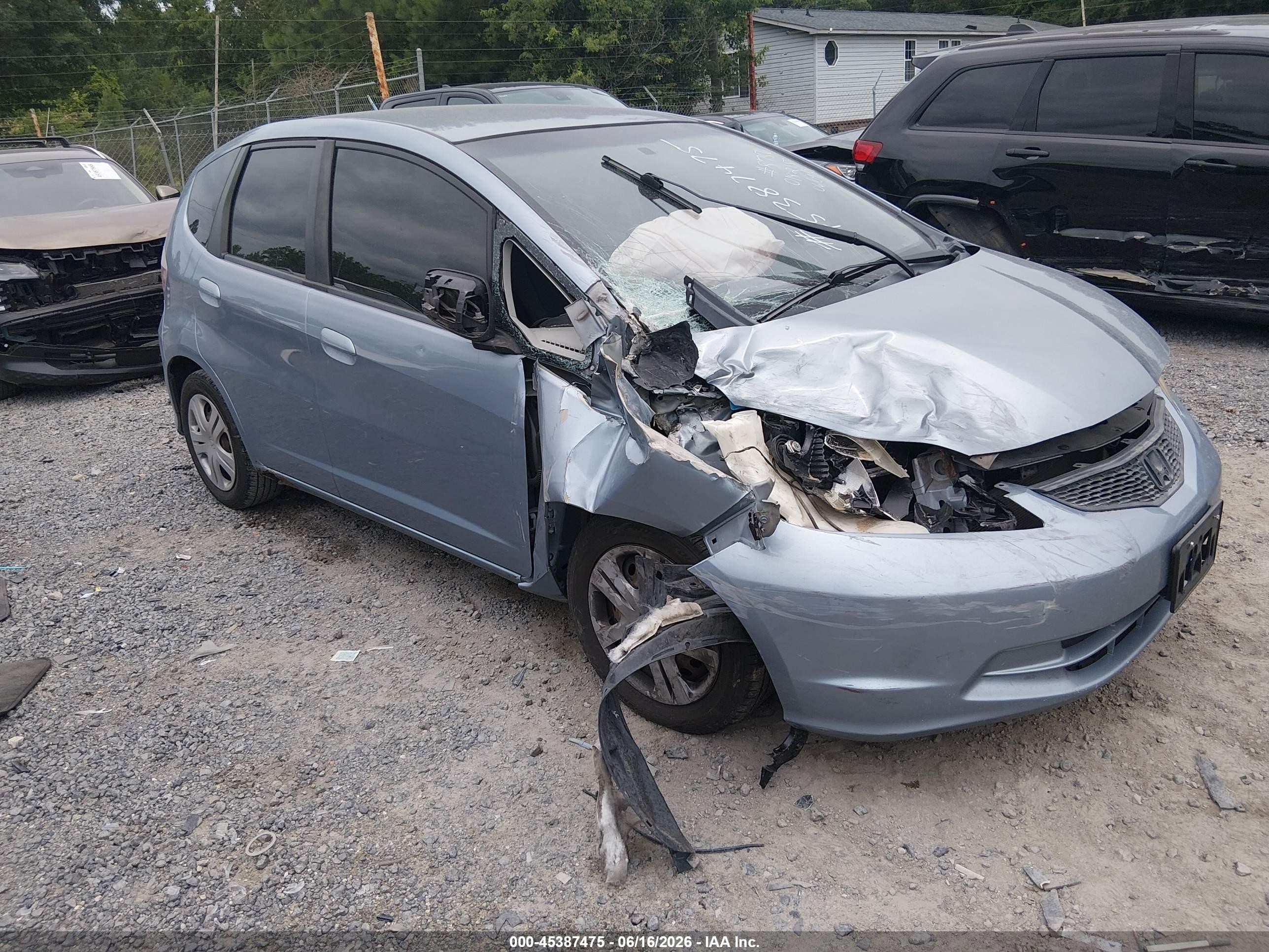 2011 Honda Fit   Blue vin: JHMGE8H33BC018215