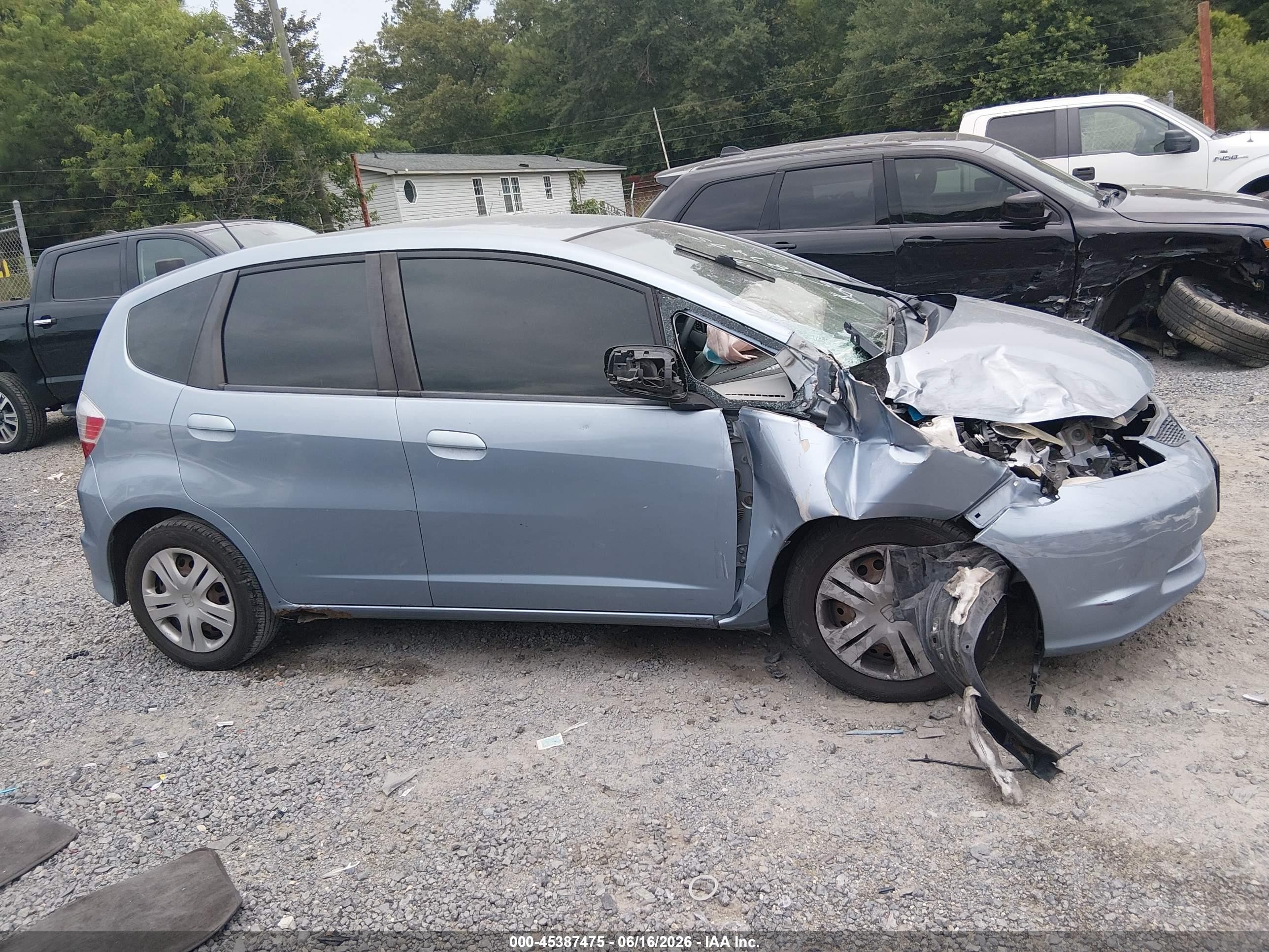 2011 Honda Fit   Blue vin: JHMGE8H33BC018215