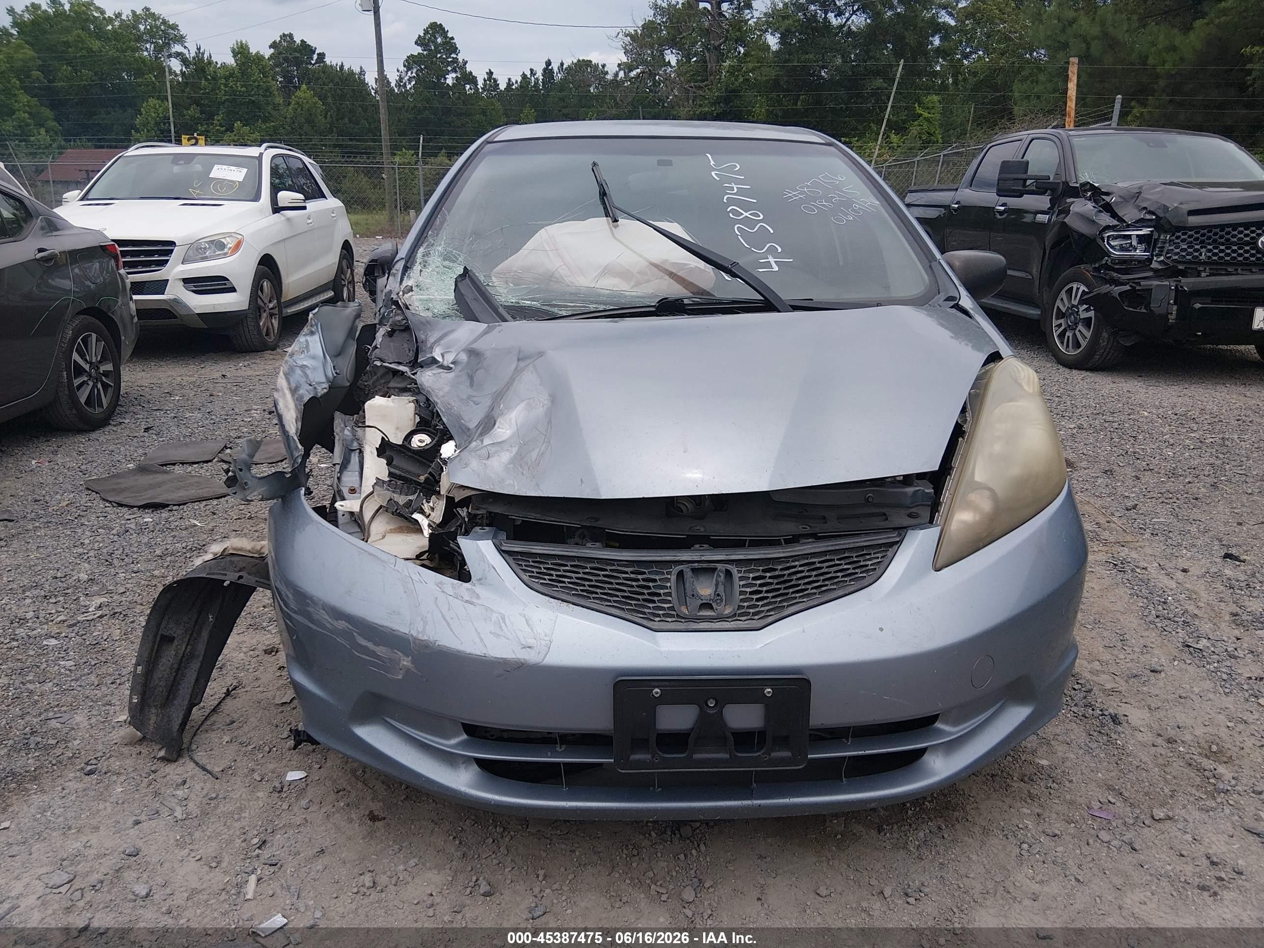 2011 Honda Fit   Blue vin: JHMGE8H33BC018215
