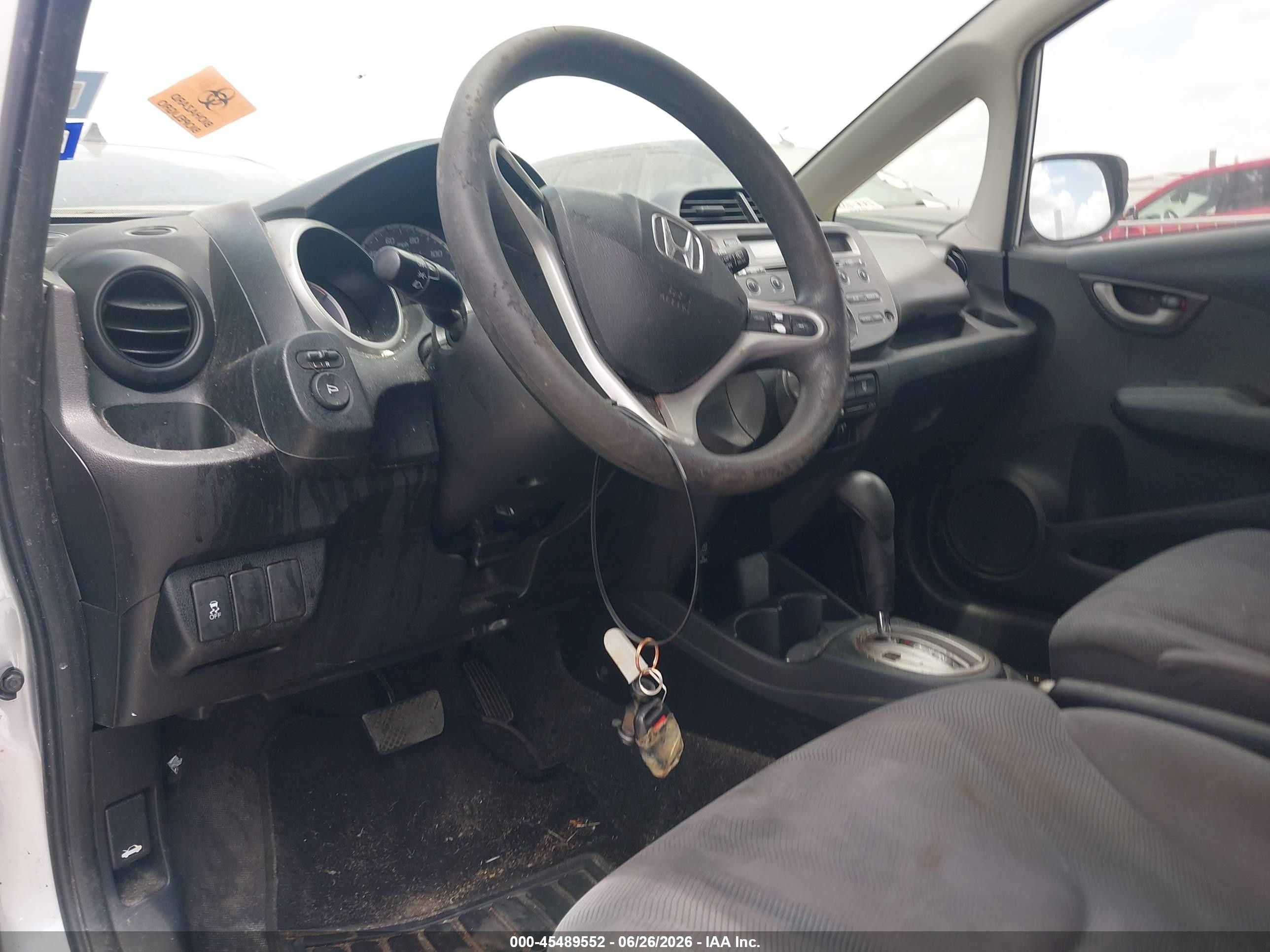 2012 Honda Fit   Silver vin: JHMGE8H33CC003957