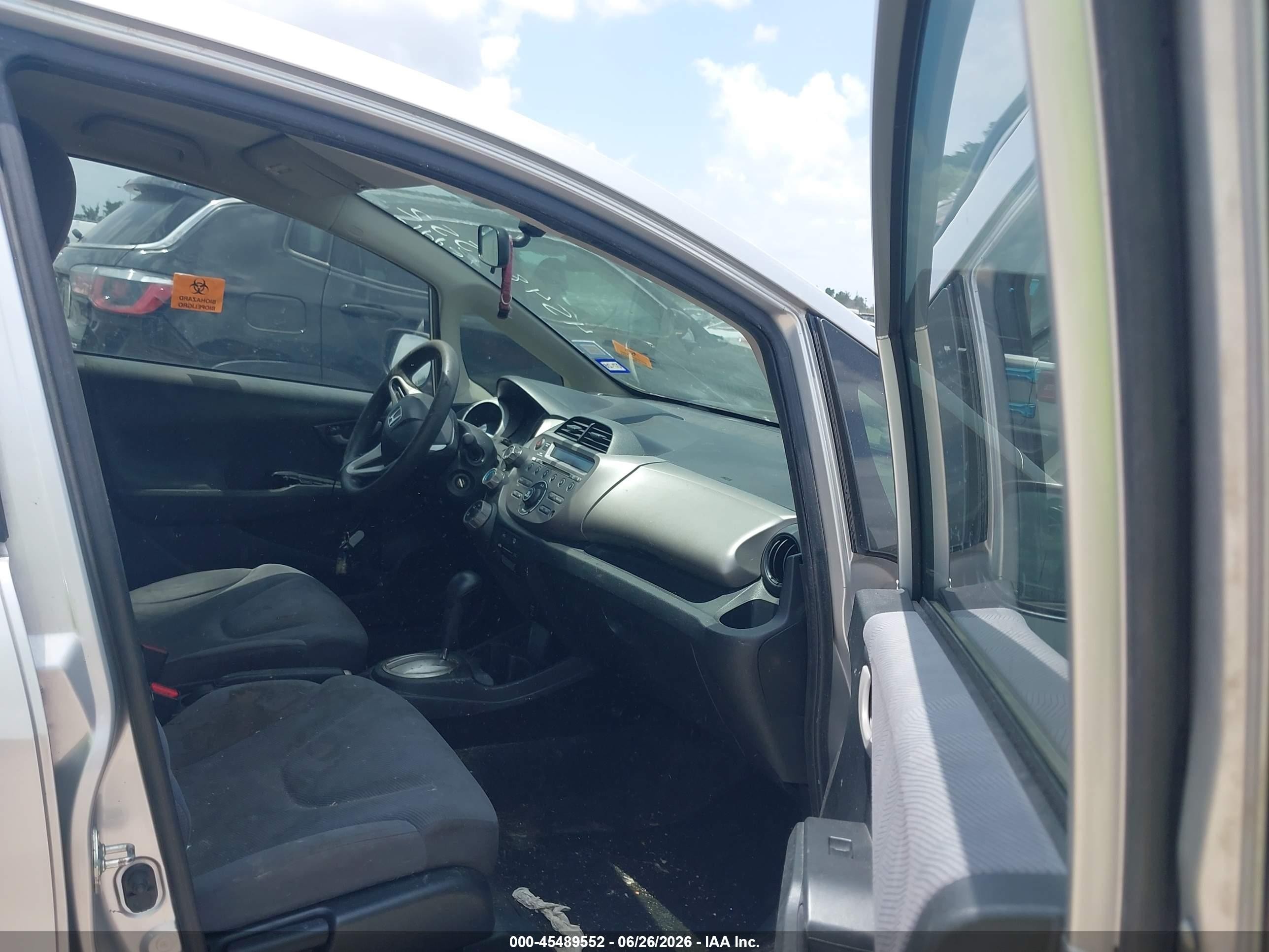 2012 Honda Fit   Silver vin: JHMGE8H33CC003957