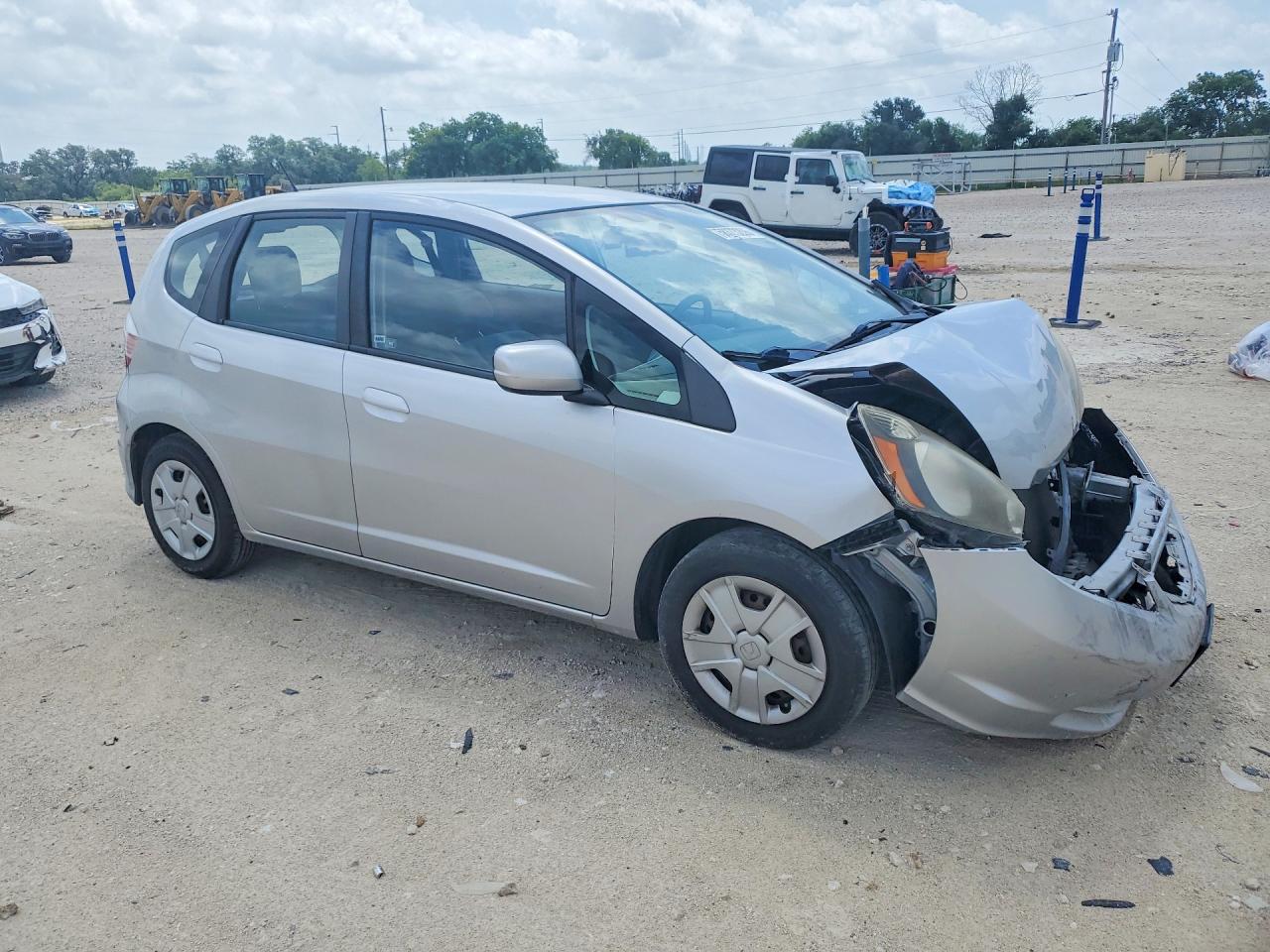 2012 Honda Fit Серебряный vin: JHMGE8H33CC029037