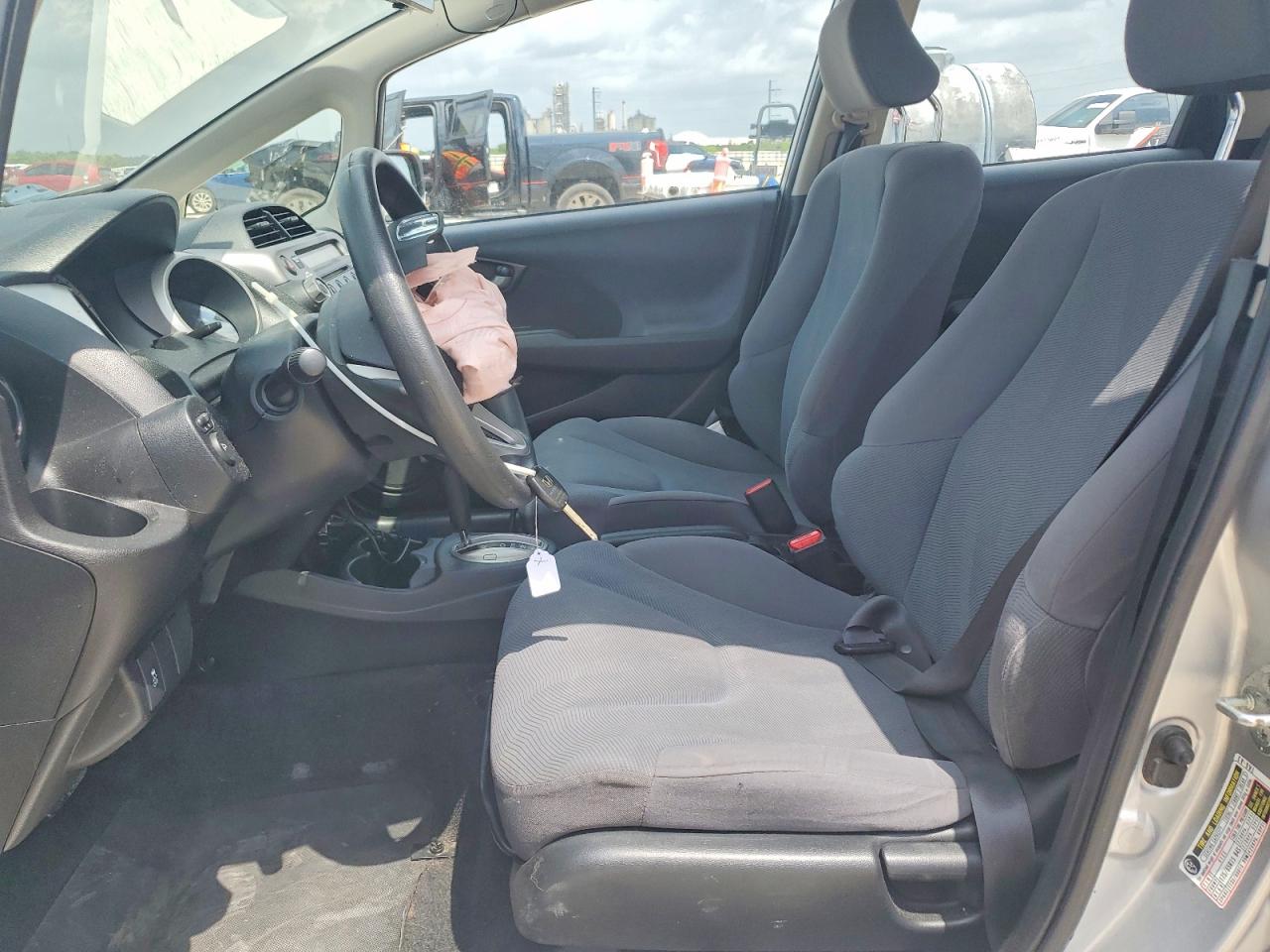 2012 Honda Fit Серебряный vin: JHMGE8H33CC029037