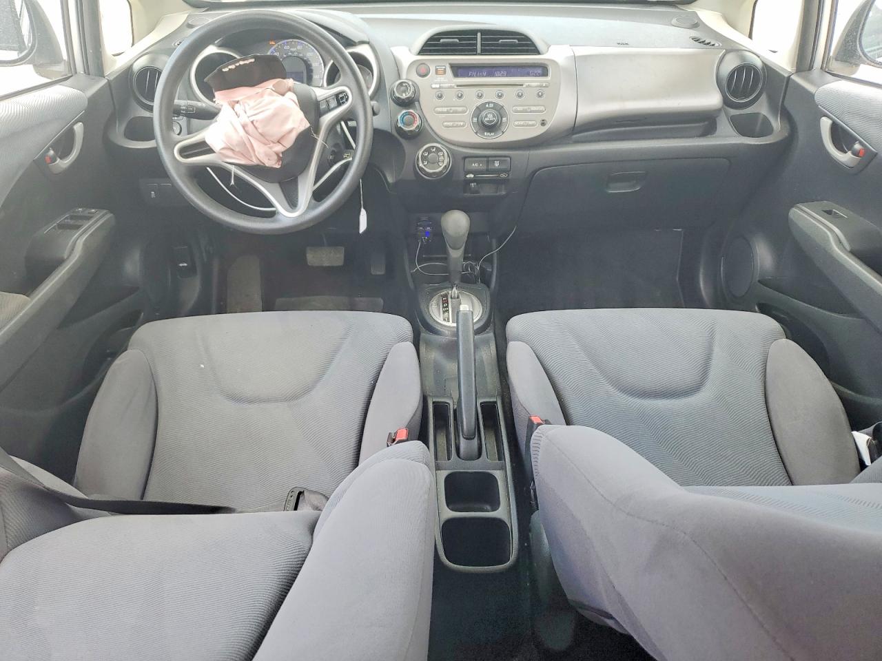 2012 Honda Fit Серебряный vin: JHMGE8H33CC029037