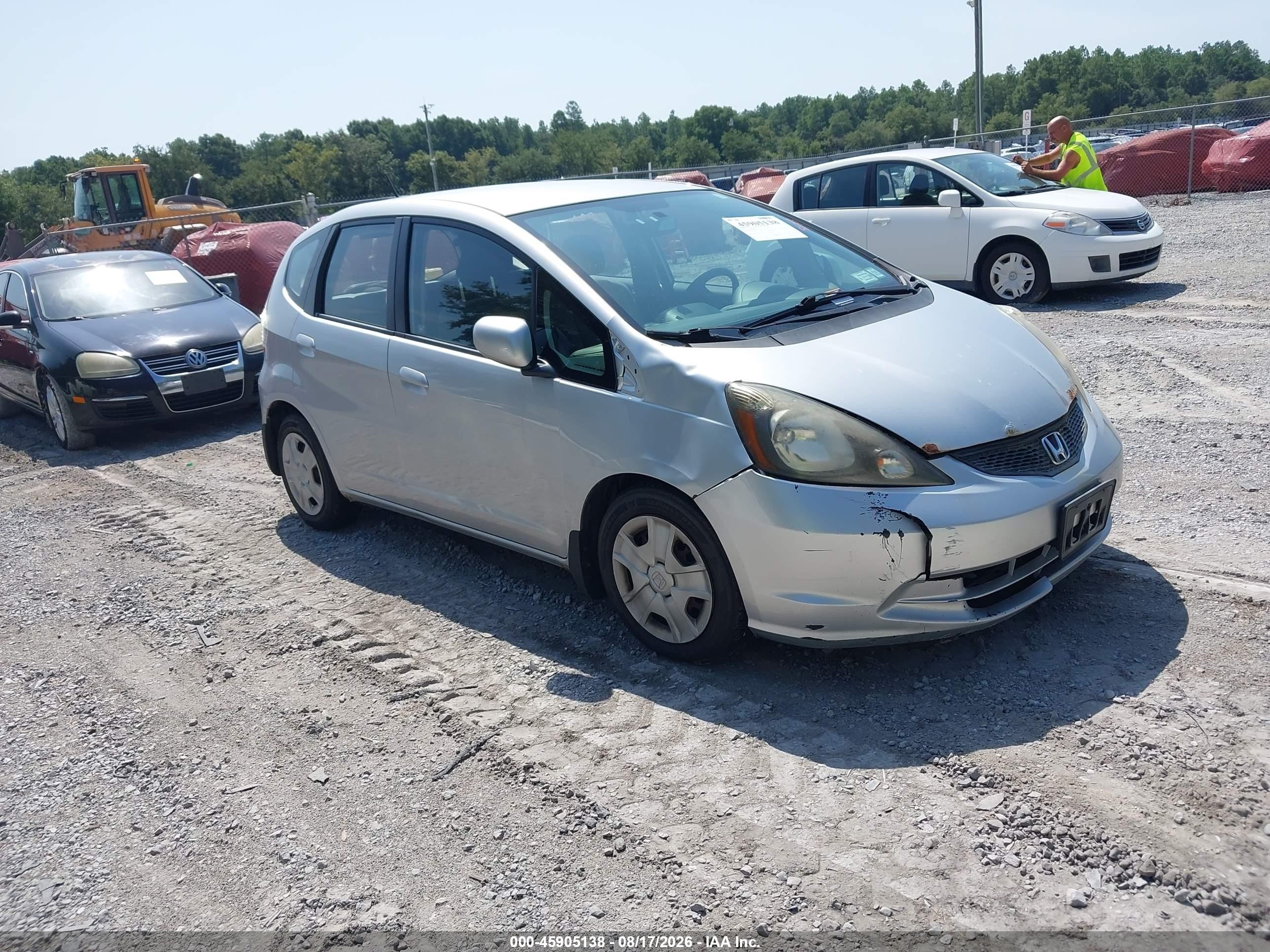 2013 Honda Fit   Silver vin: JHMGE8H33DC000476
