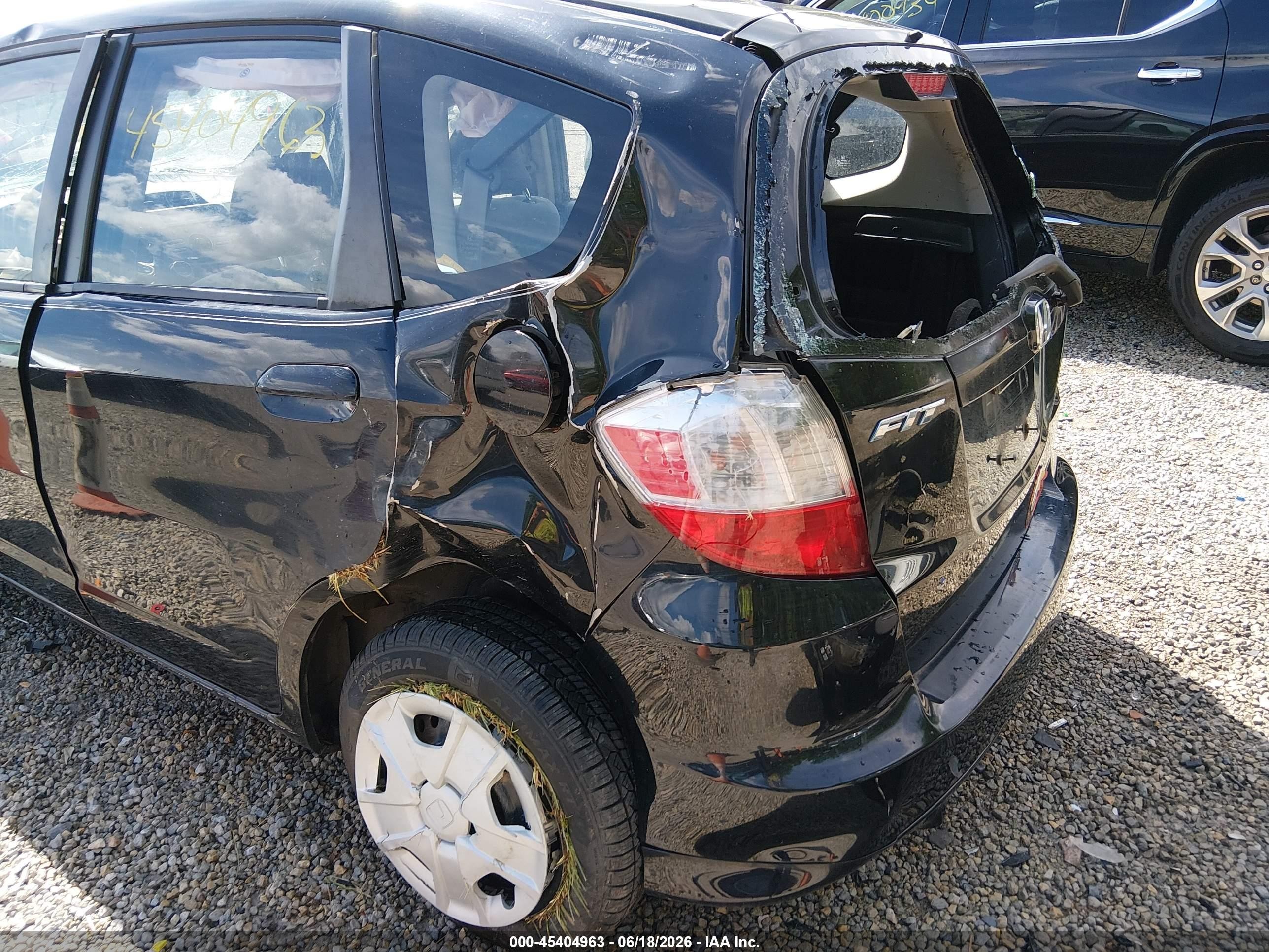 2013 Honda Fit   Black vin: JHMGE8H33DC018881