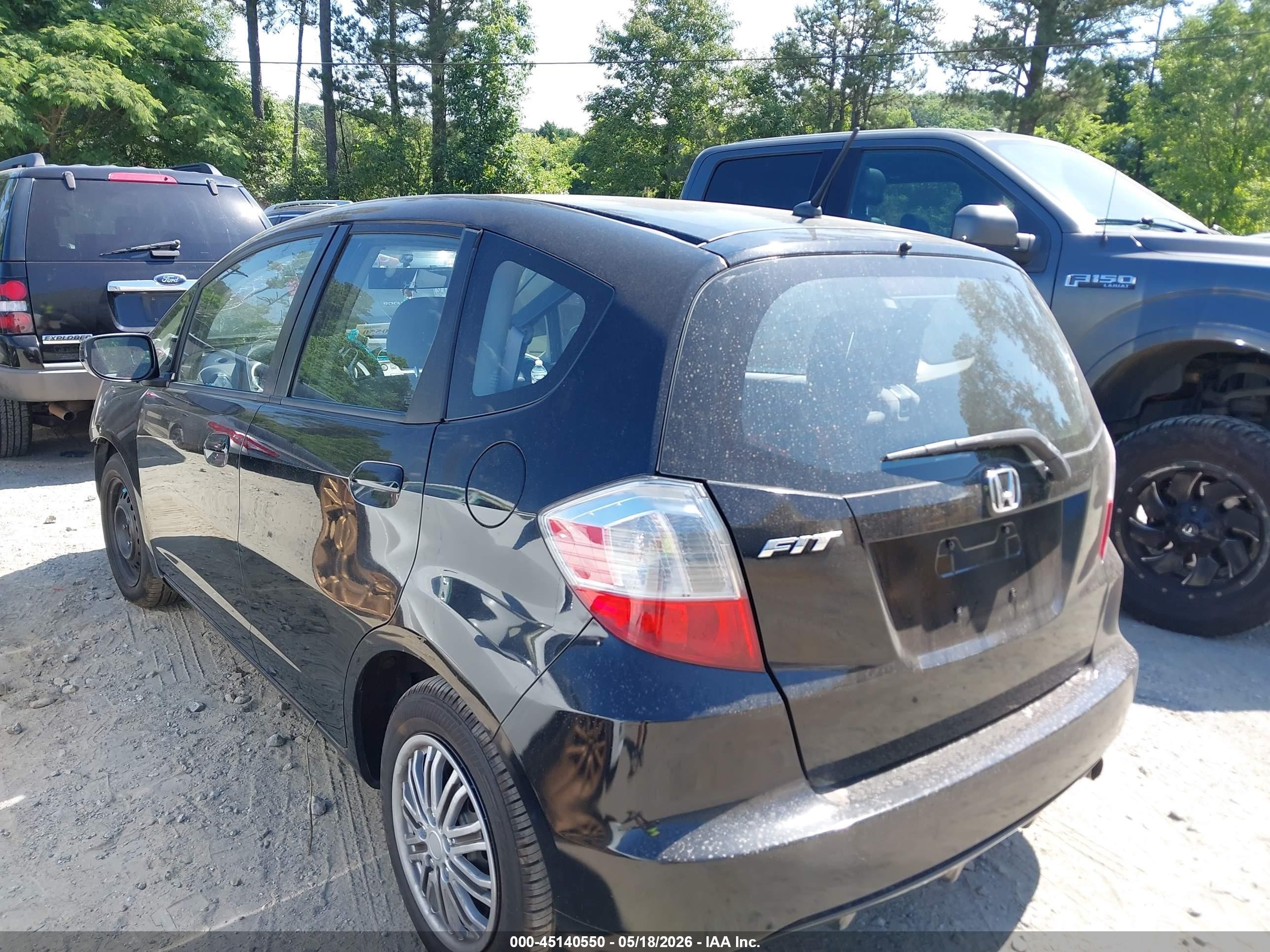 2013 Honda Fit   Black vin: JHMGE8H33DC028634