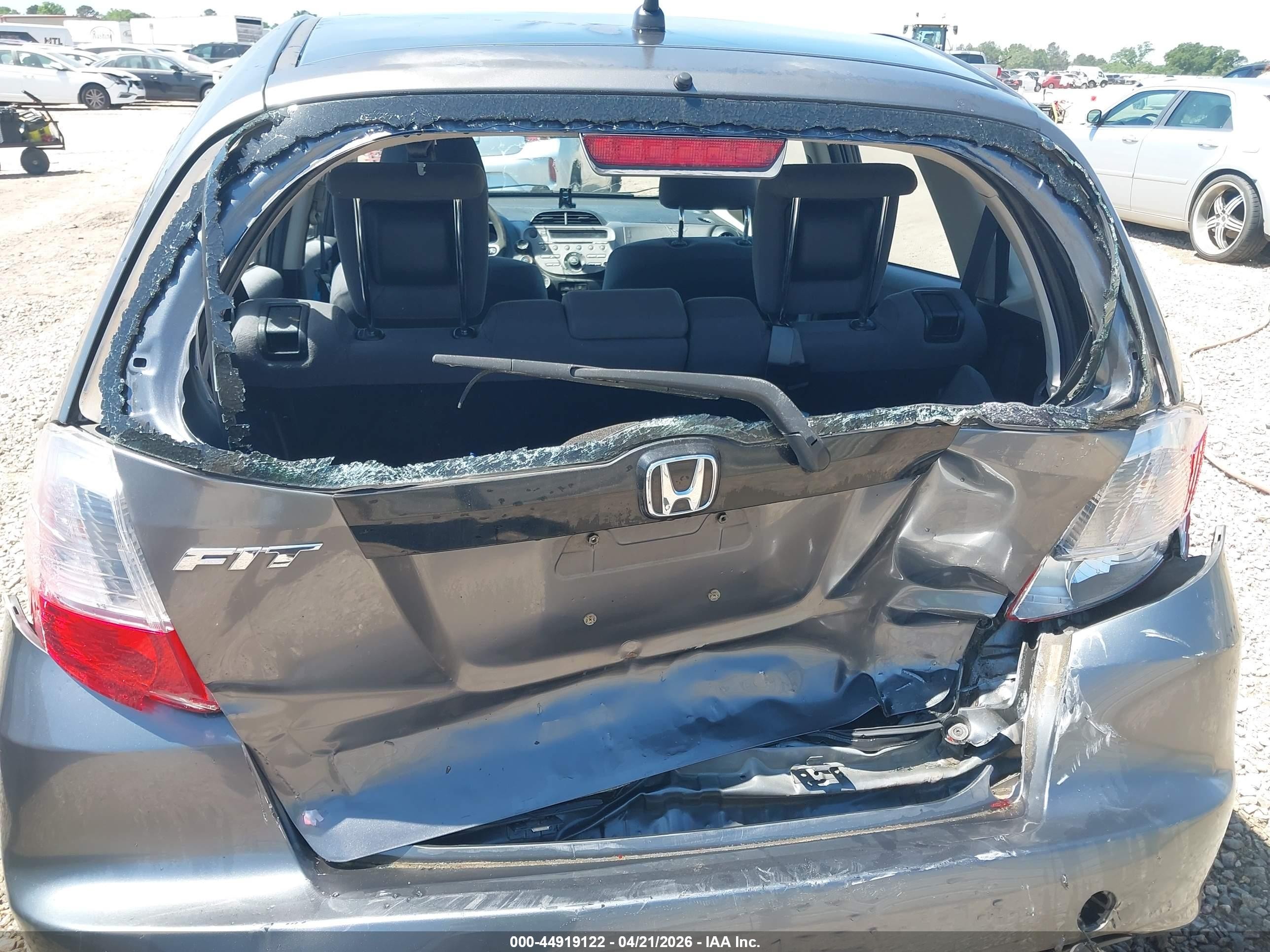 2013 Honda Fit   Gray vin: JHMGE8H33DC028794