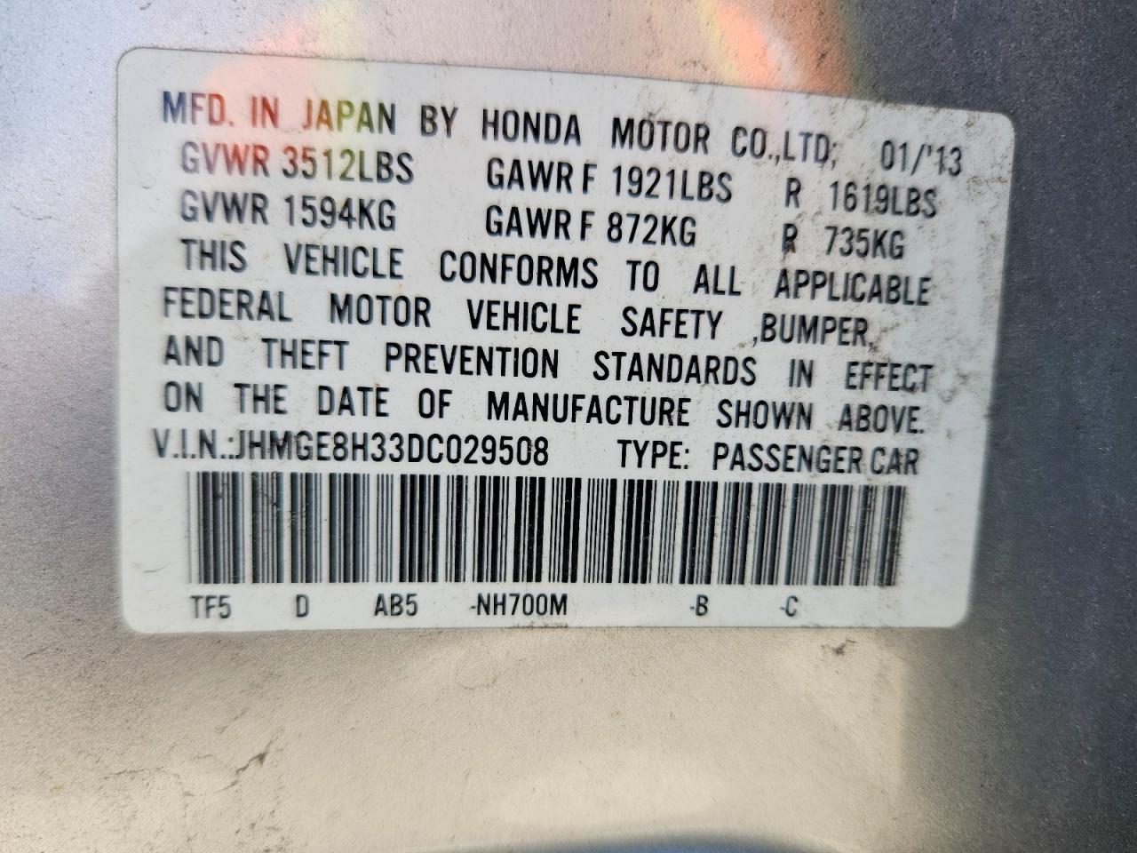 2013 Honda Fit Silver vin: JHMGE8H33DC029508