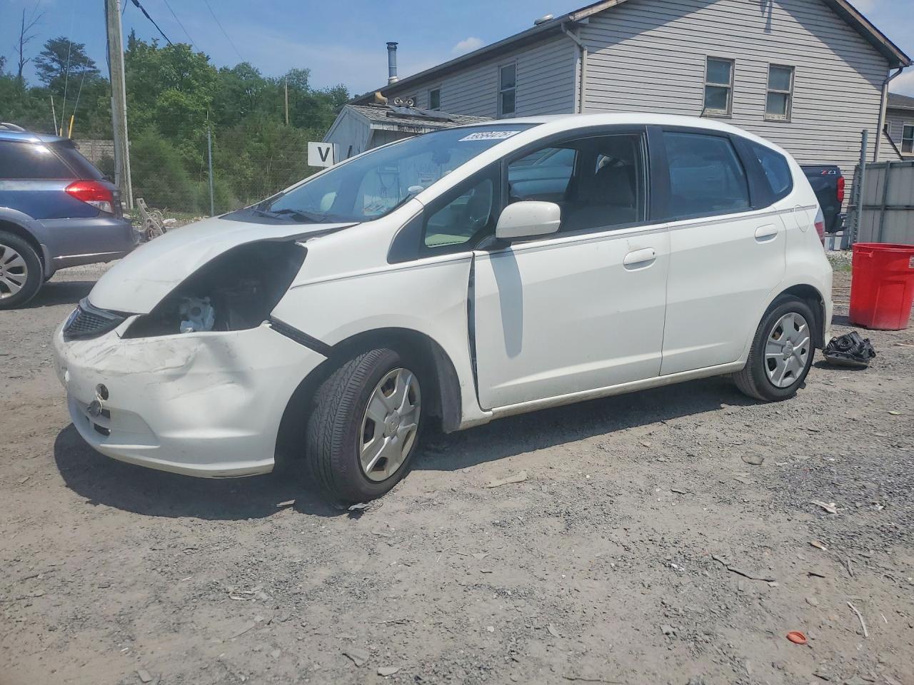 2013 Honda Fit White vin: JHMGE8H33DC036233