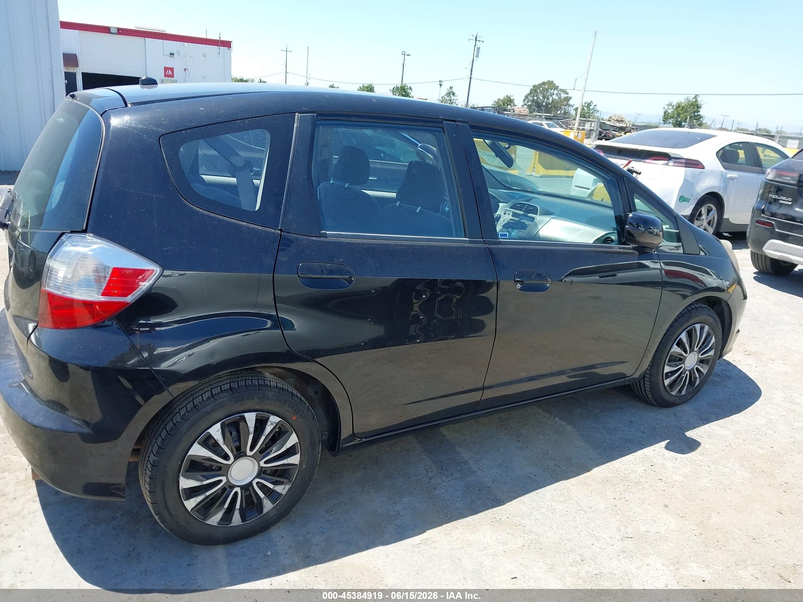 2013 Honda Fit   Black vin: JHMGE8H33DC048673