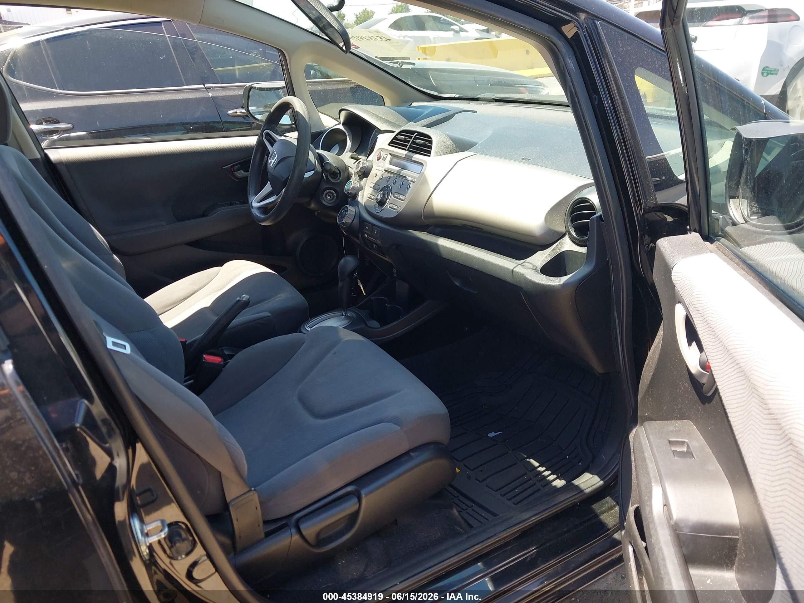 2013 Honda Fit   Black vin: JHMGE8H33DC048673
