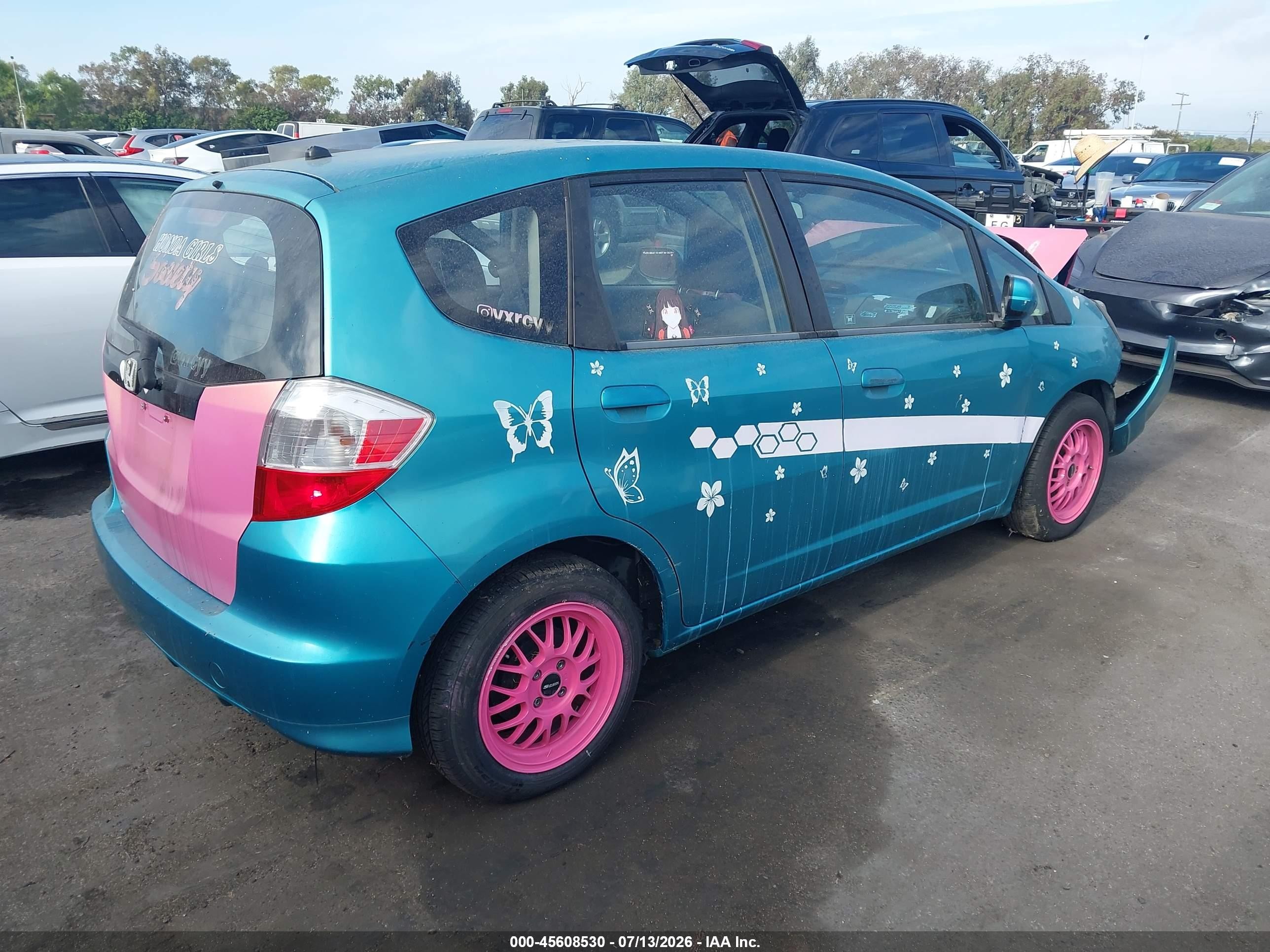 2013 Honda Fit   Teal vin: JHMGE8H33DC050066