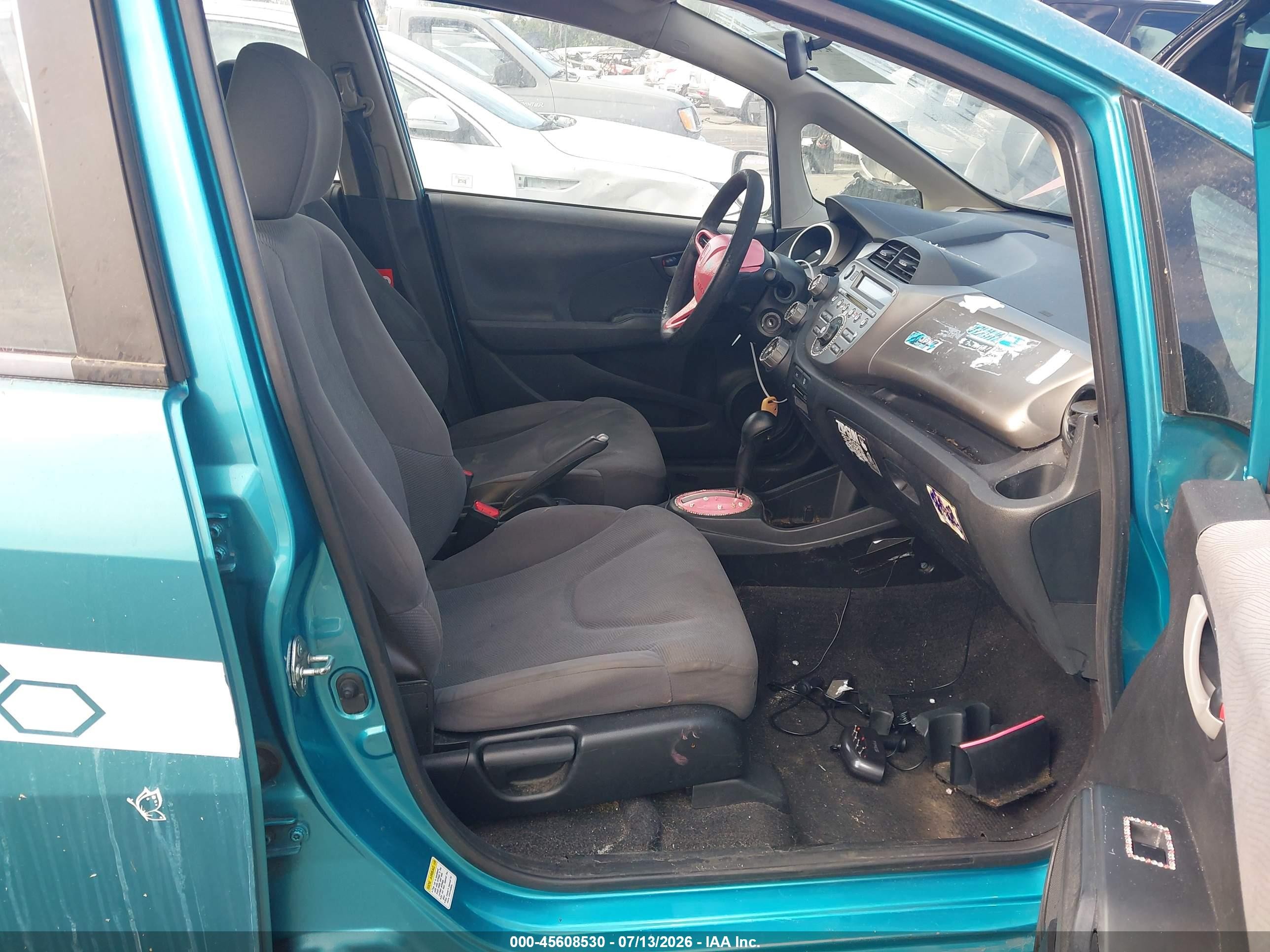 2013 Honda Fit   Teal vin: JHMGE8H33DC050066