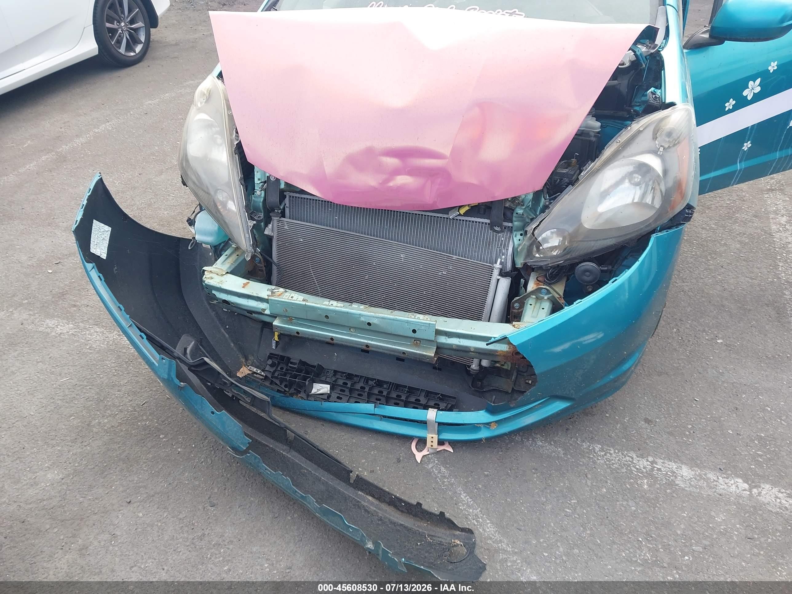 2013 Honda Fit   Teal vin: JHMGE8H33DC050066