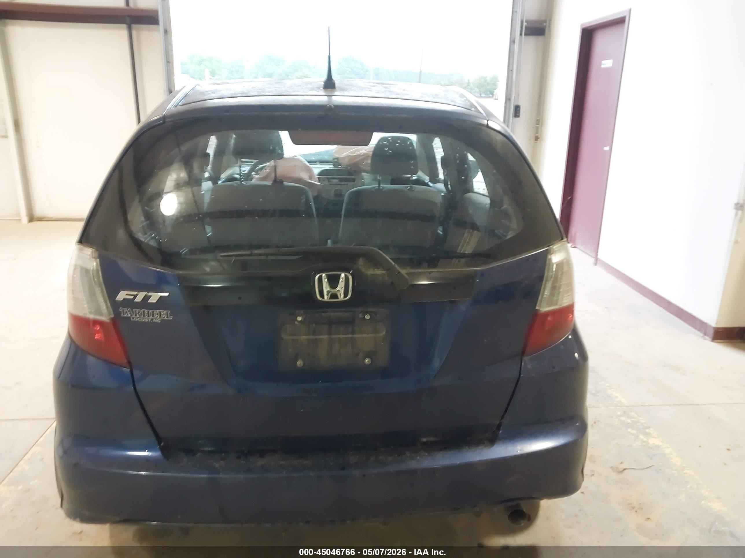 2013 Honda Fit   Синий vin: JHMGE8H33DC055686