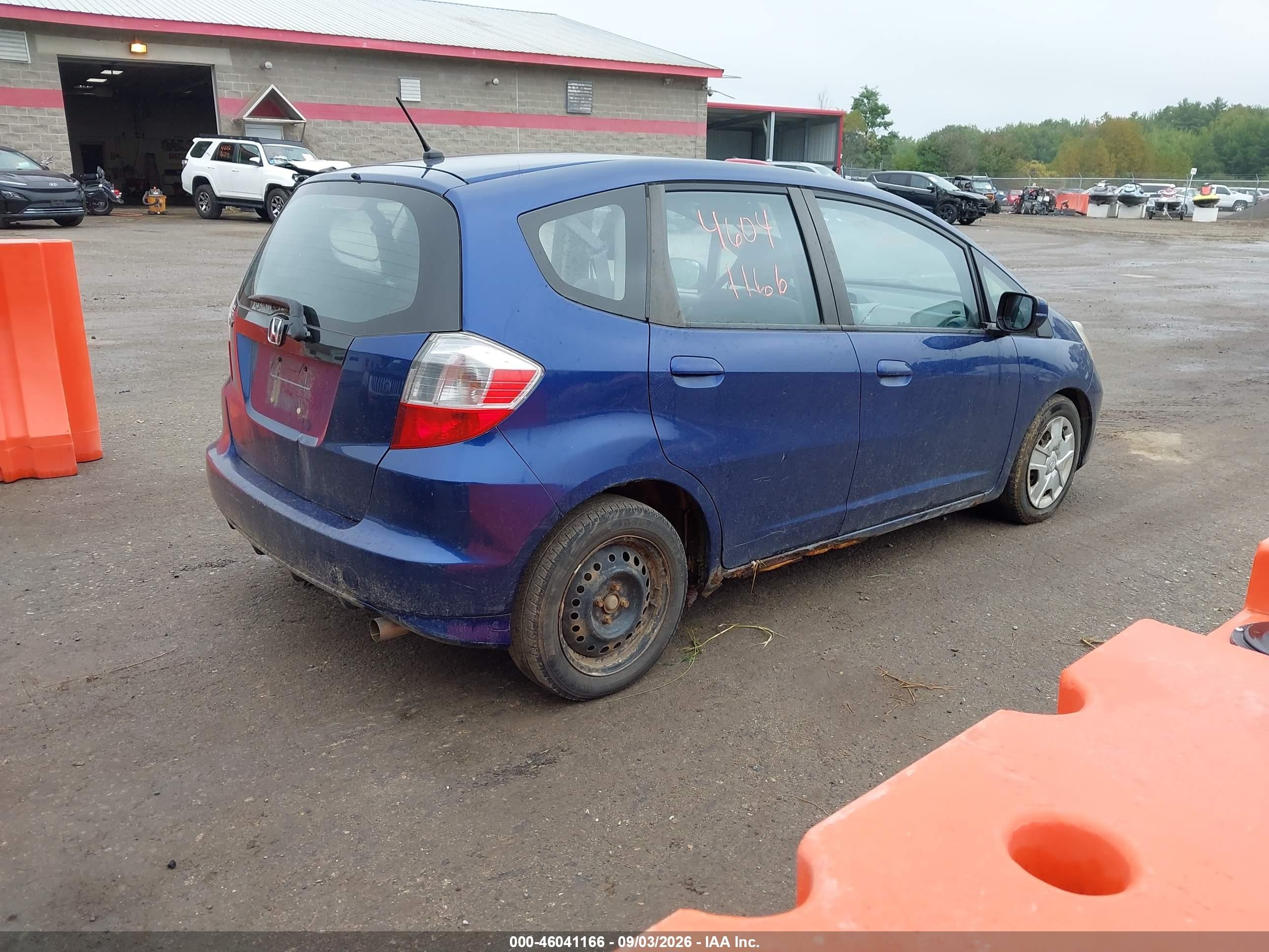 2013 Honda Fit   Blue vin: JHMGE8H33DC061472